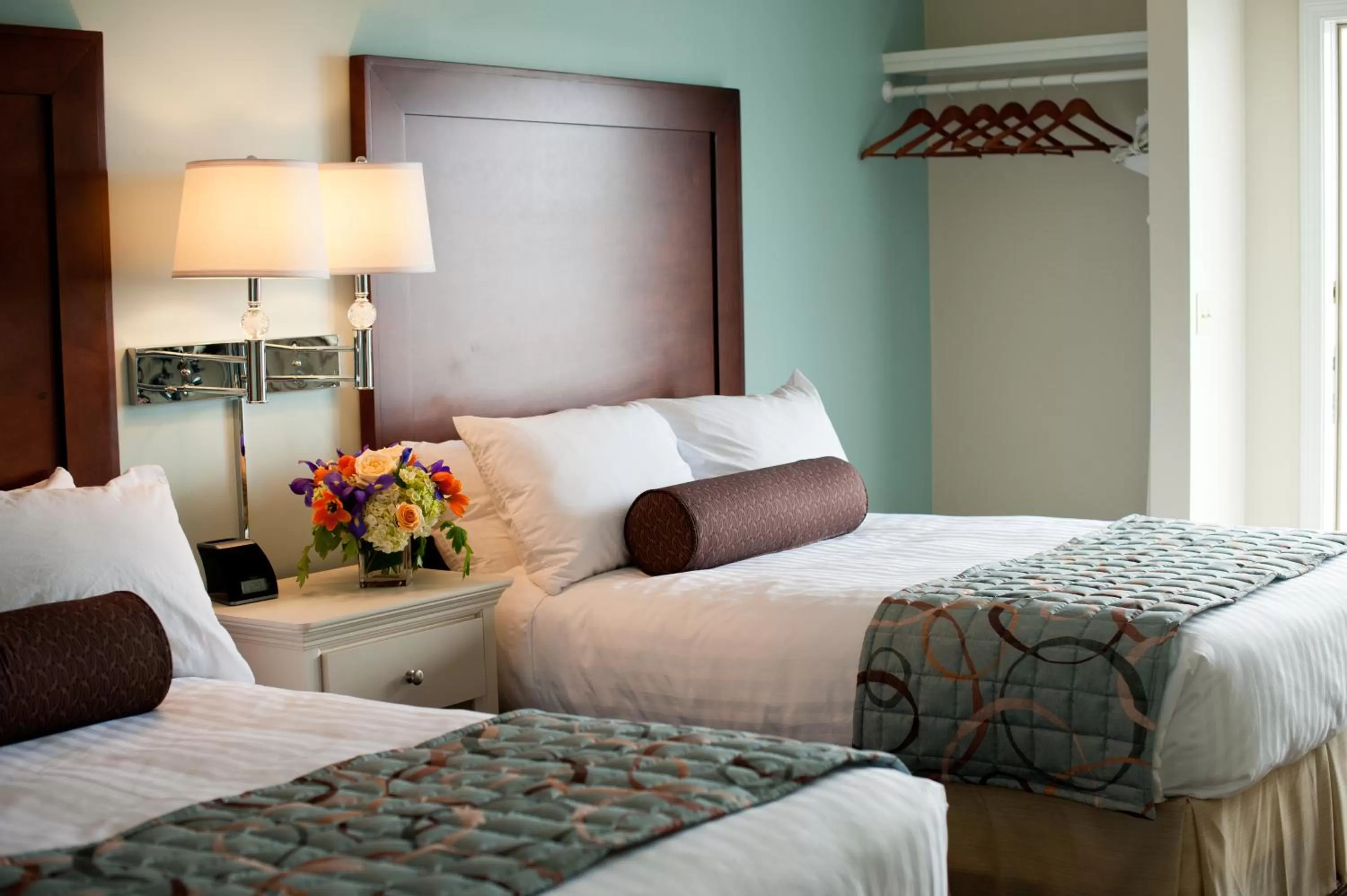 Bed in Union Bluff Hotel & Meeting House