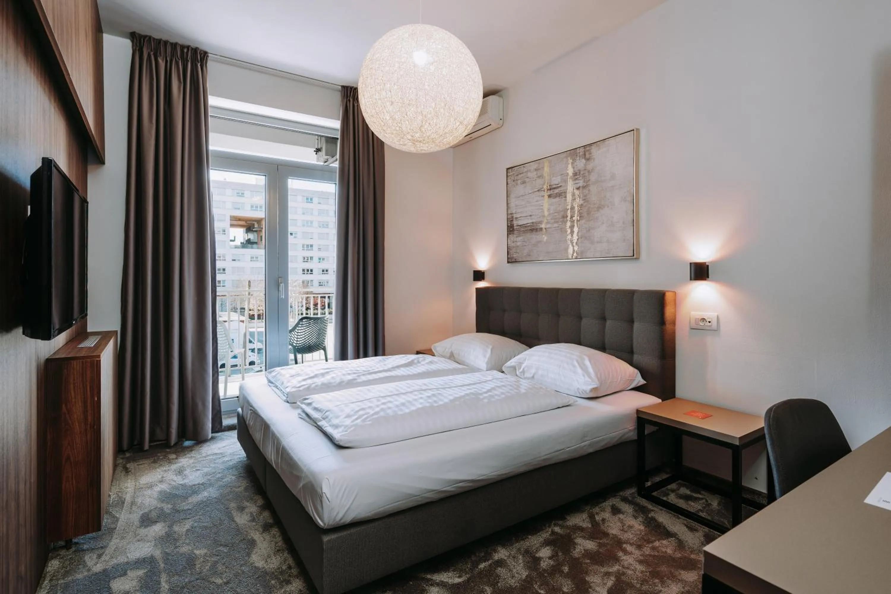 Bed in Hotel Sliško