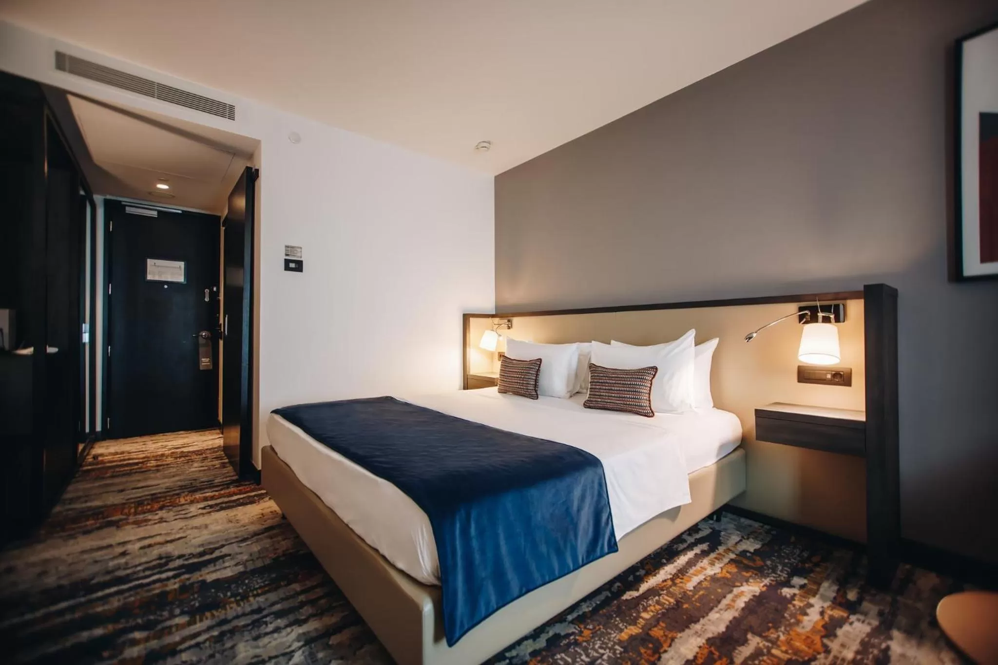 Photo of the whole room, Bed in Crowne Plaza Belgrade by IHG