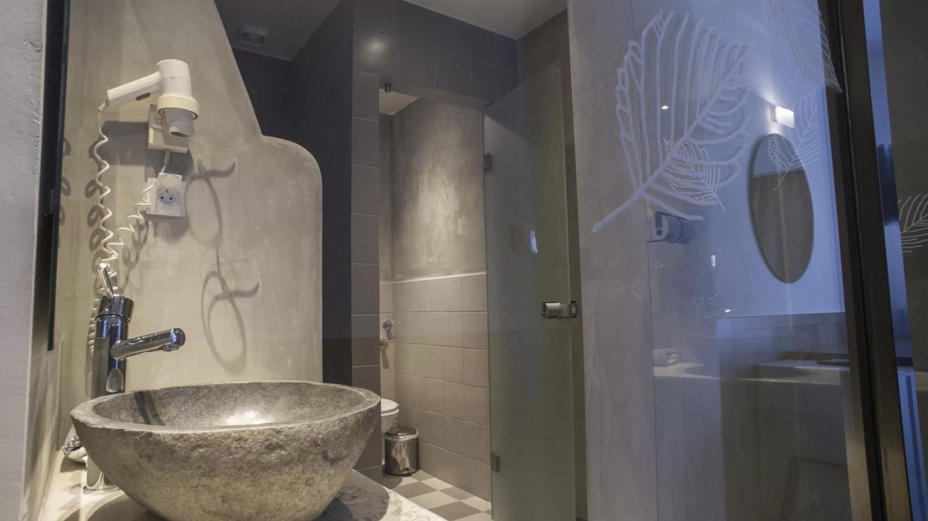 Bathroom in Metropolitan