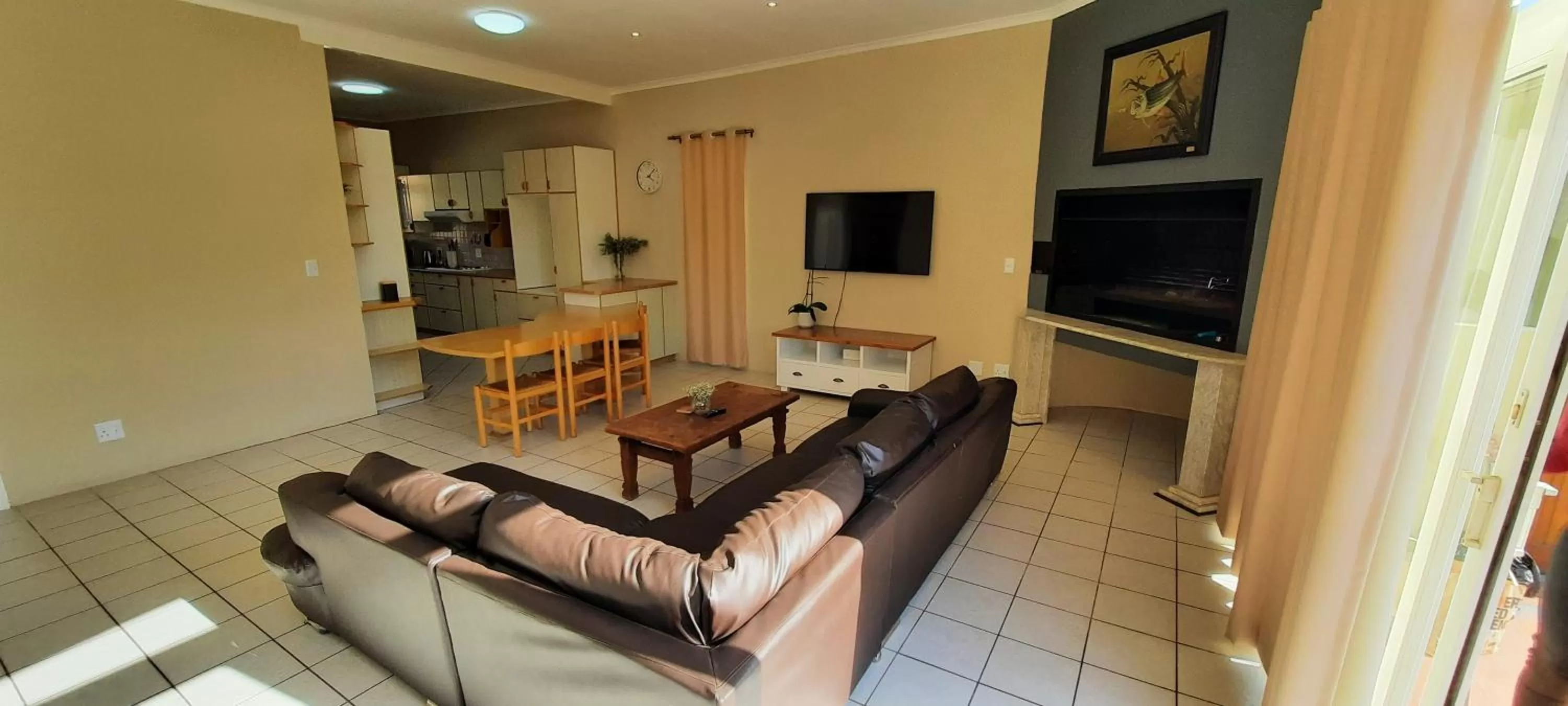 Two-Bedroom Apartment - single occupancy in DESERT DREAMS B&B