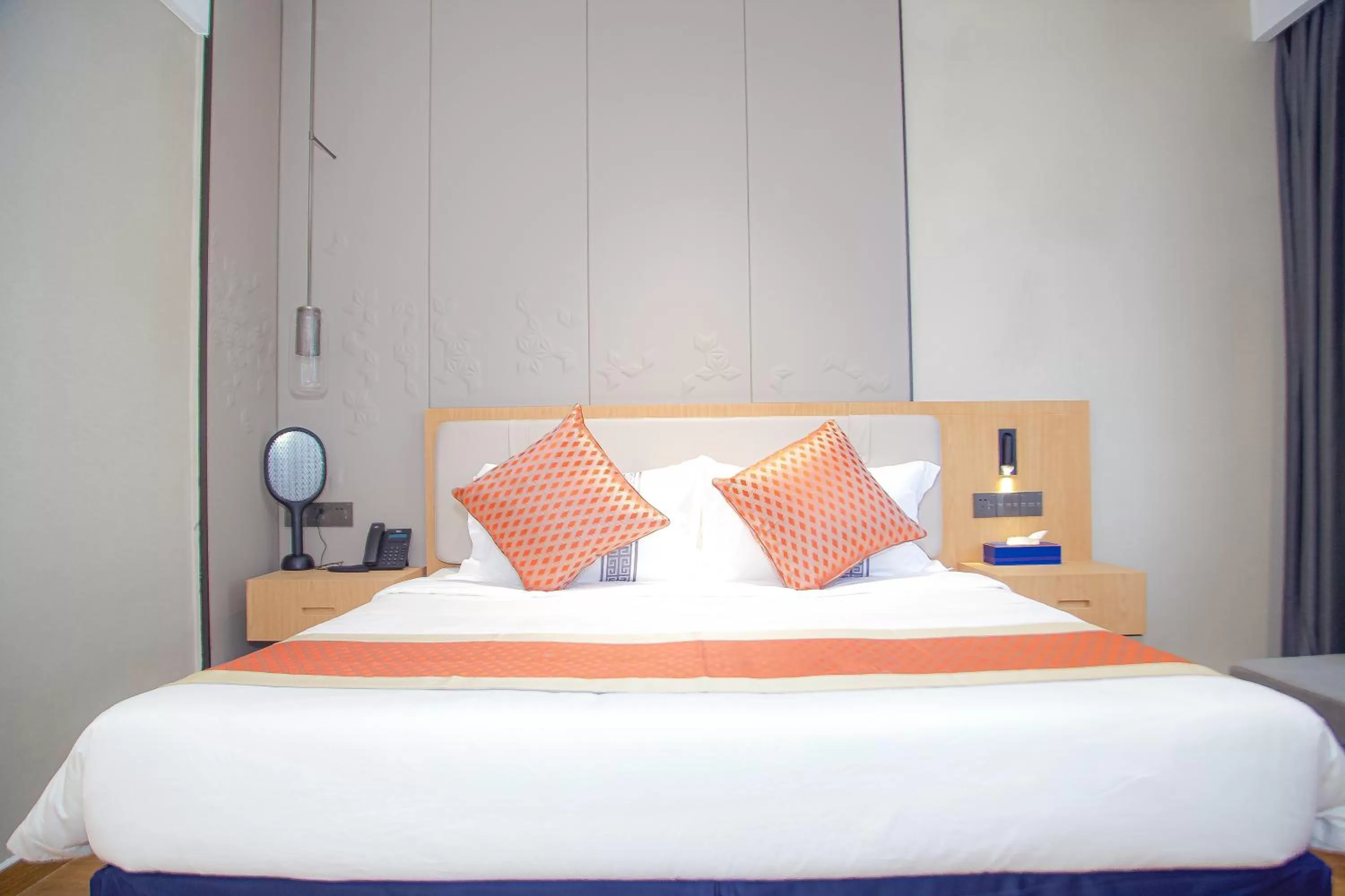 Photo of the whole room, Bed in Hôtel FAMILLE MONDIALE