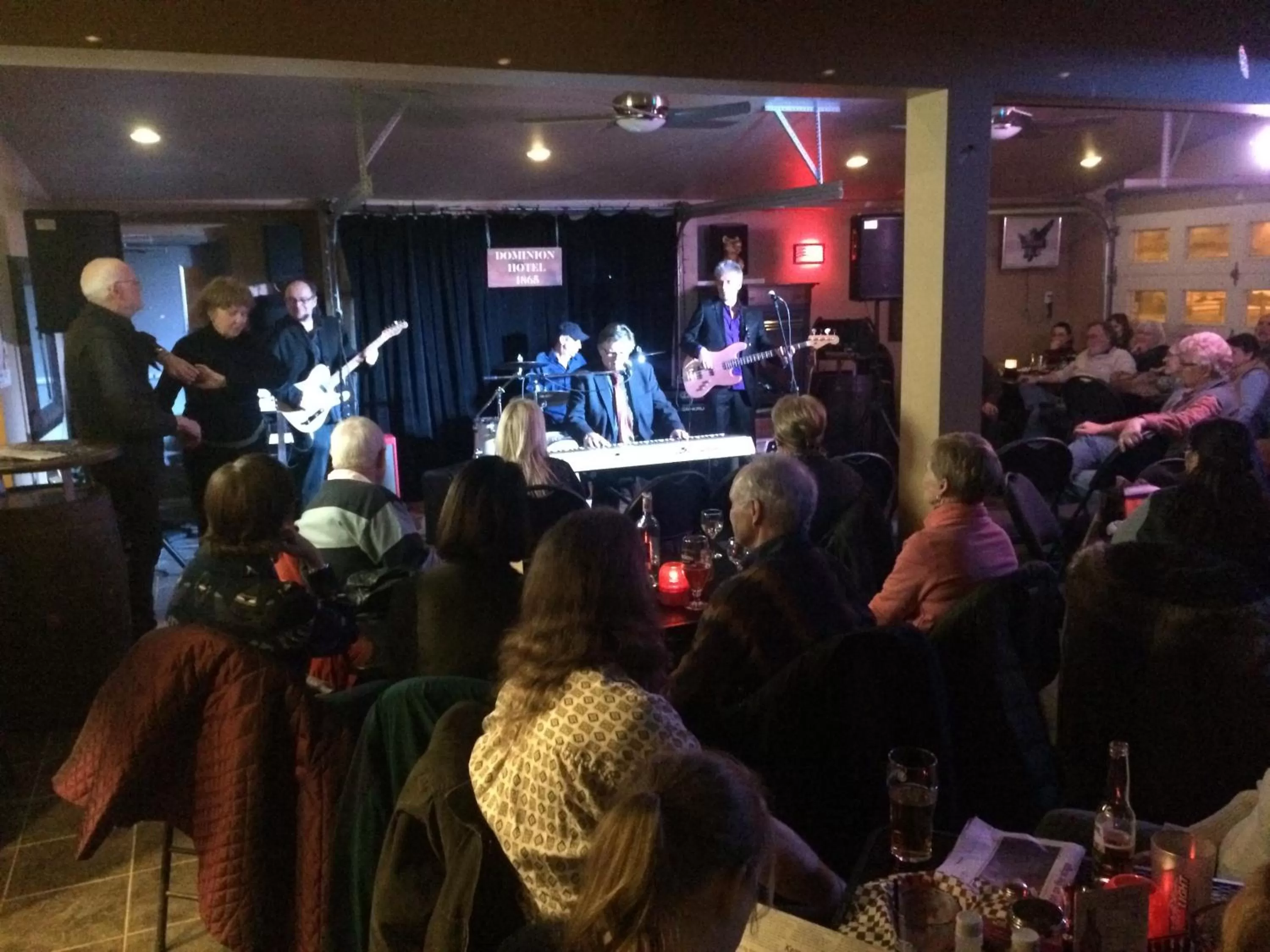 Lounge or bar in Dominion Hotel