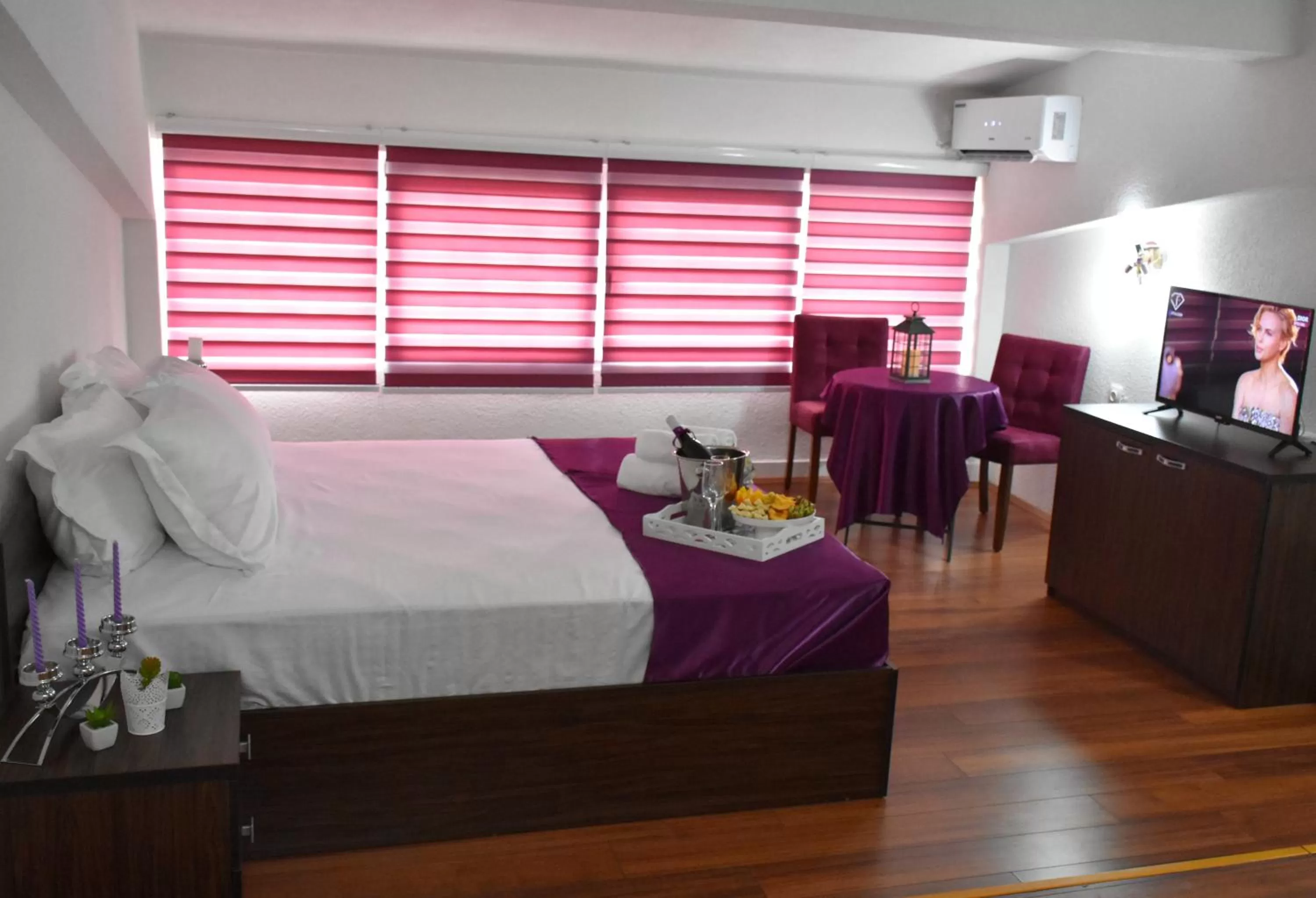 Bed in Hotel and winery LOZAR