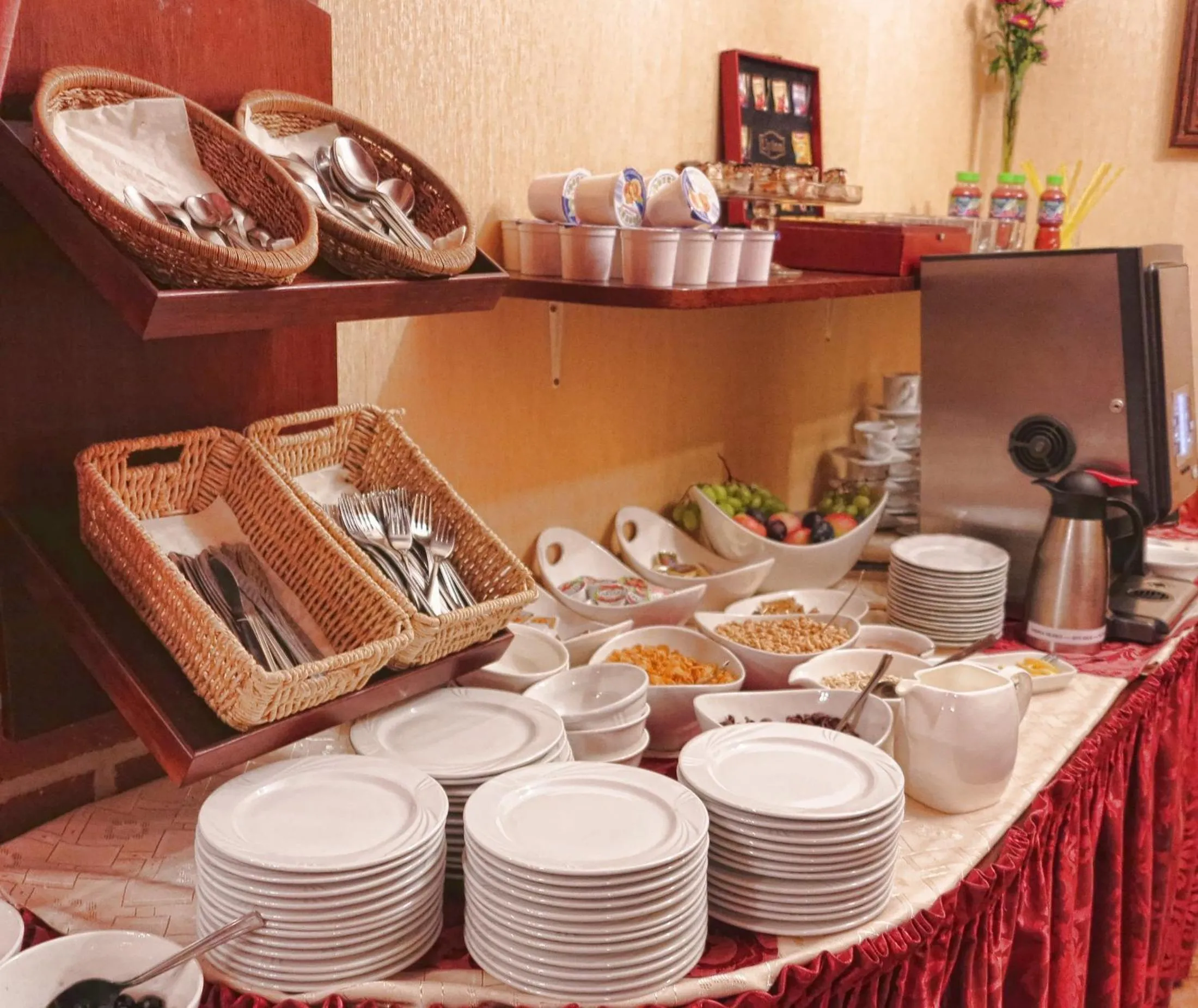 Buffet breakfast in Gotyk