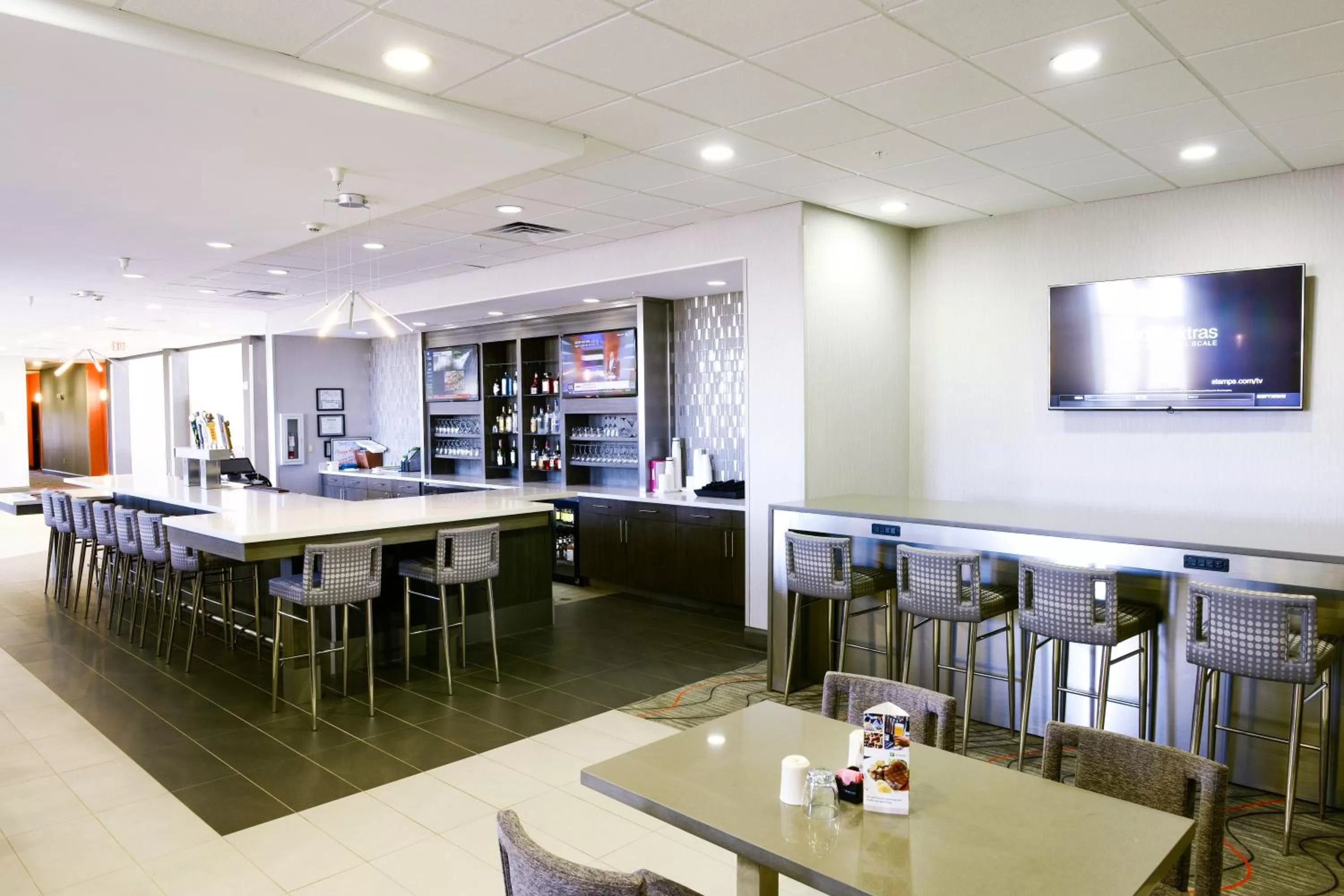 Restaurant/places to eat in Holiday Inn Abilene - North College Area by IHG