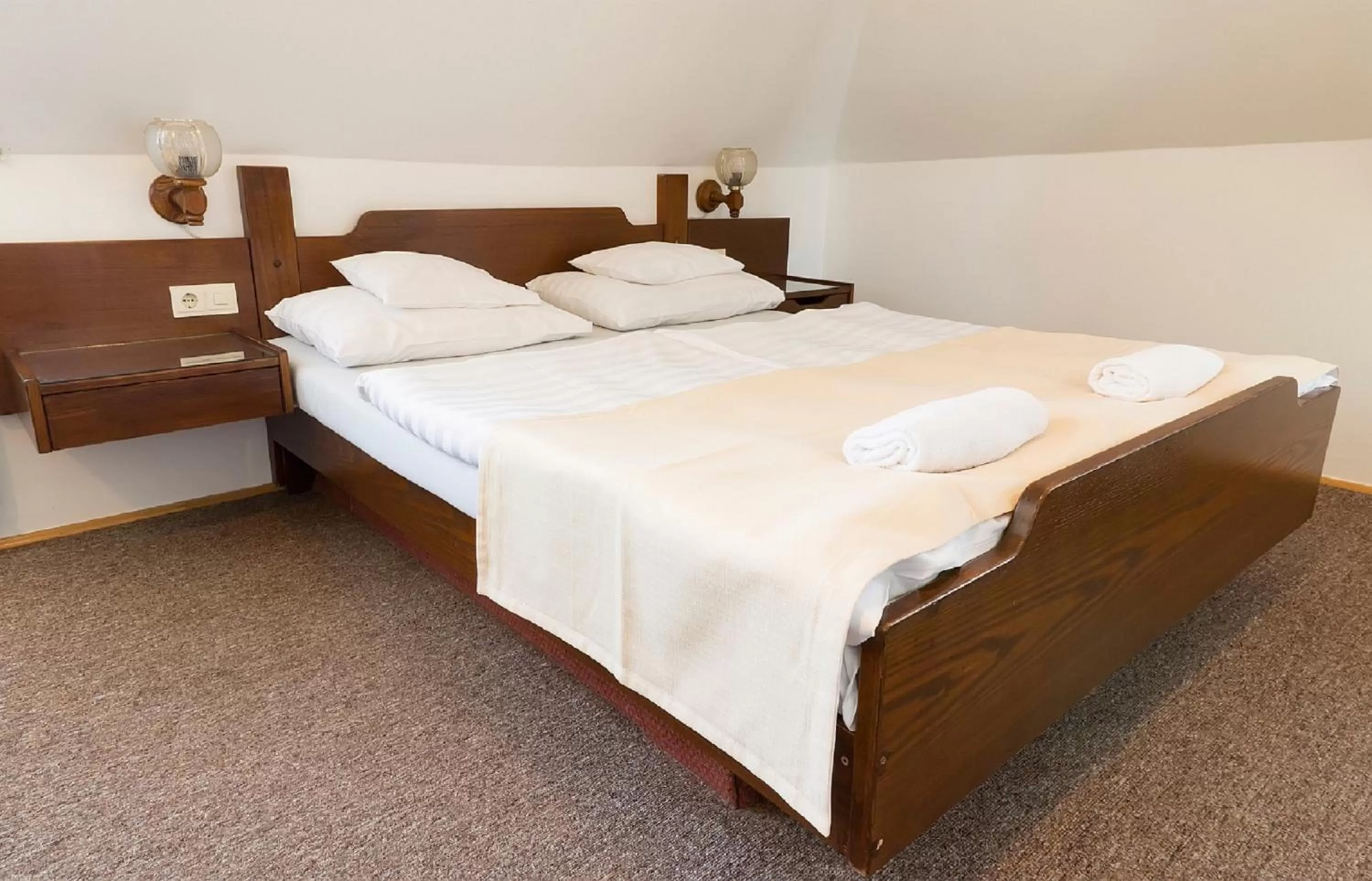 Bed in Gasthof Laci Betyár