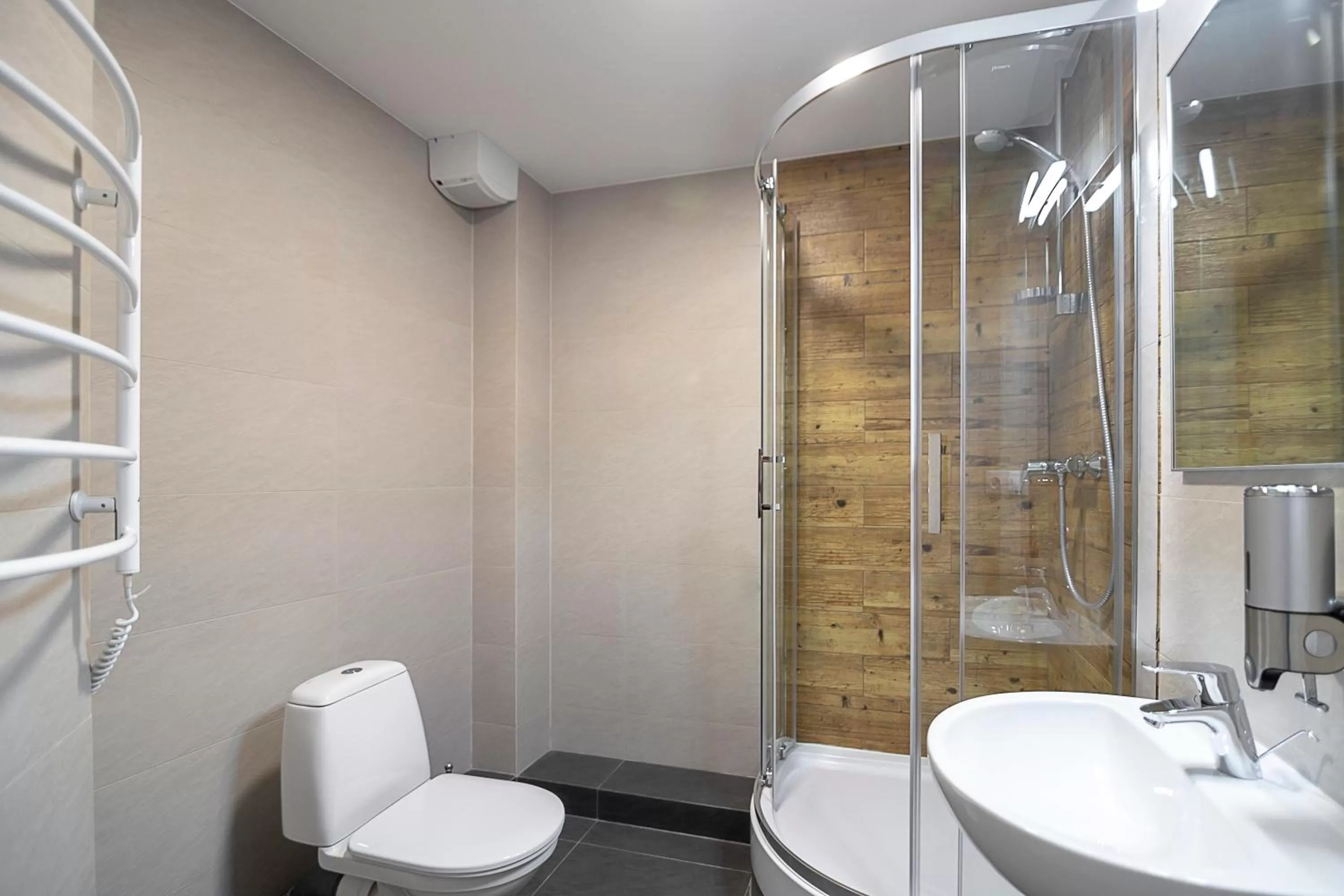 Shower in Favor Sport Hotel