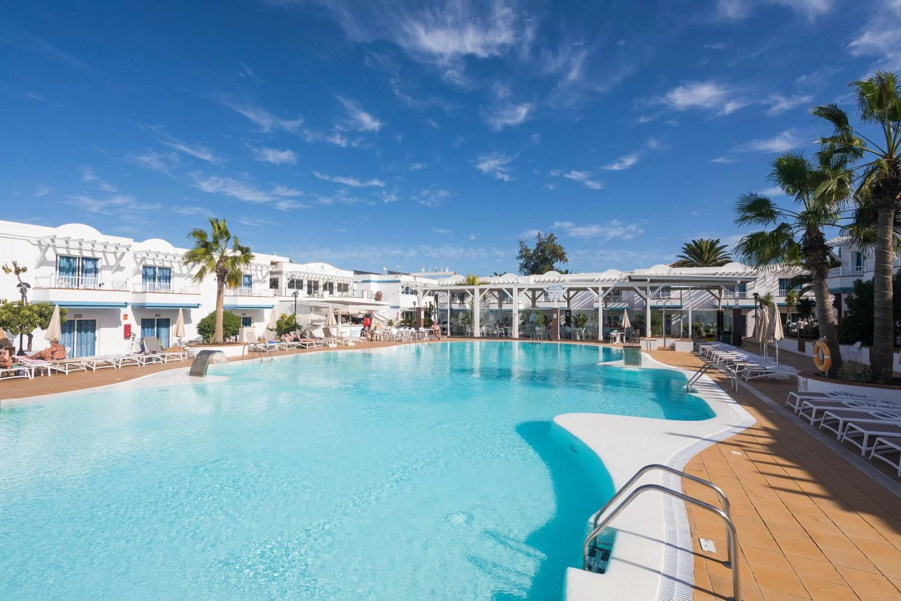 Swimming pool in Hotel Arena Beach