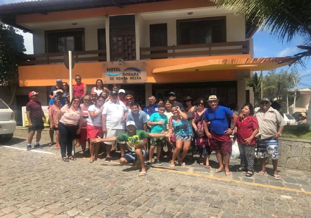 group of guests in Hotel Enseada de Ponta Negra