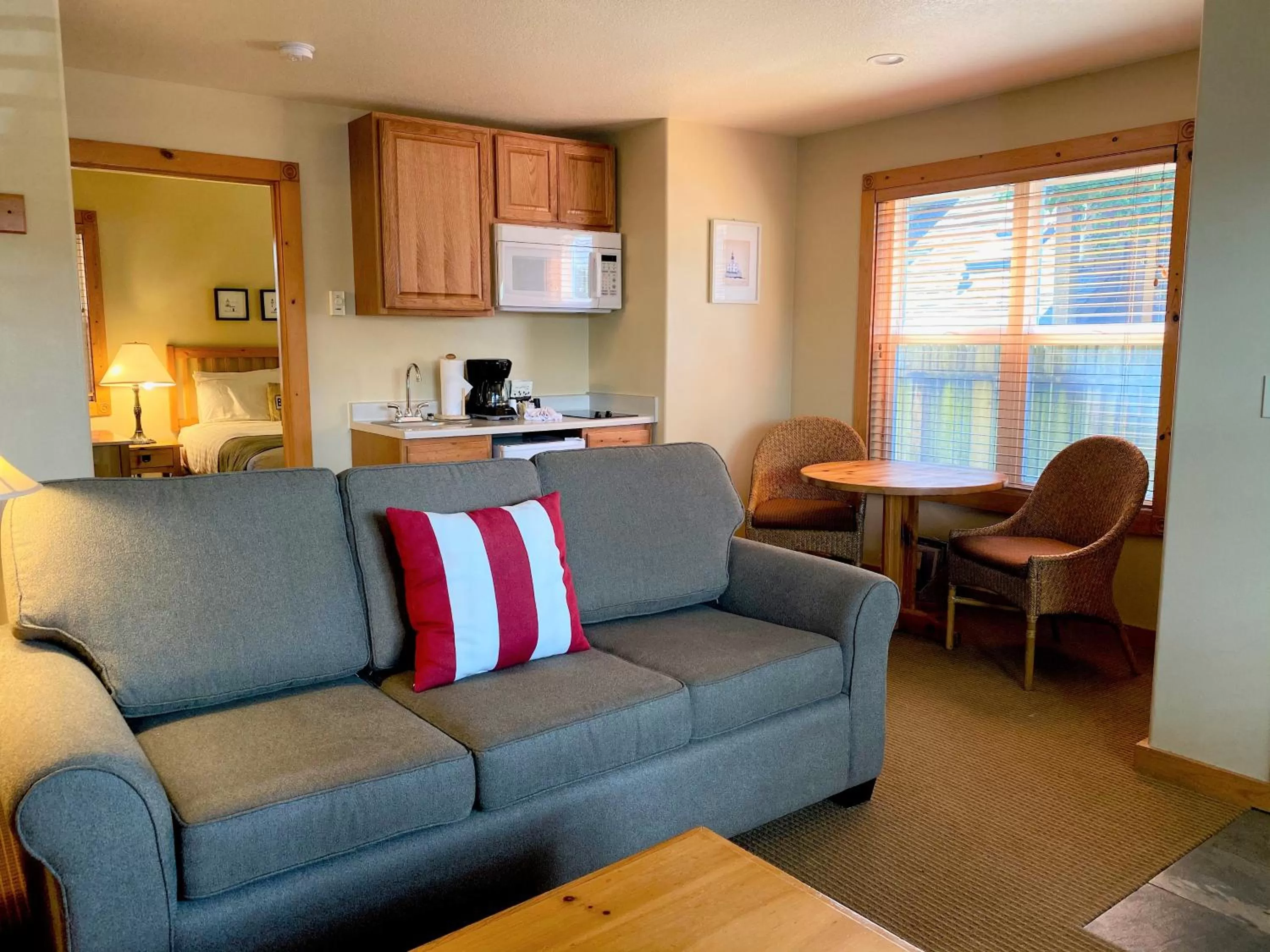 Kitchen or kitchenette in Lighthouse Inn