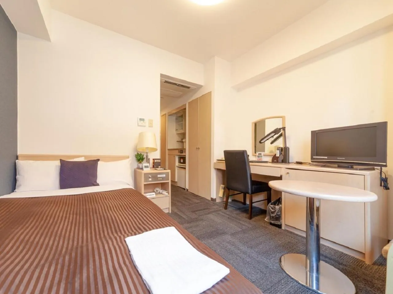 Bed in HOTEL LiVEMAX BUDGET Shinbashi