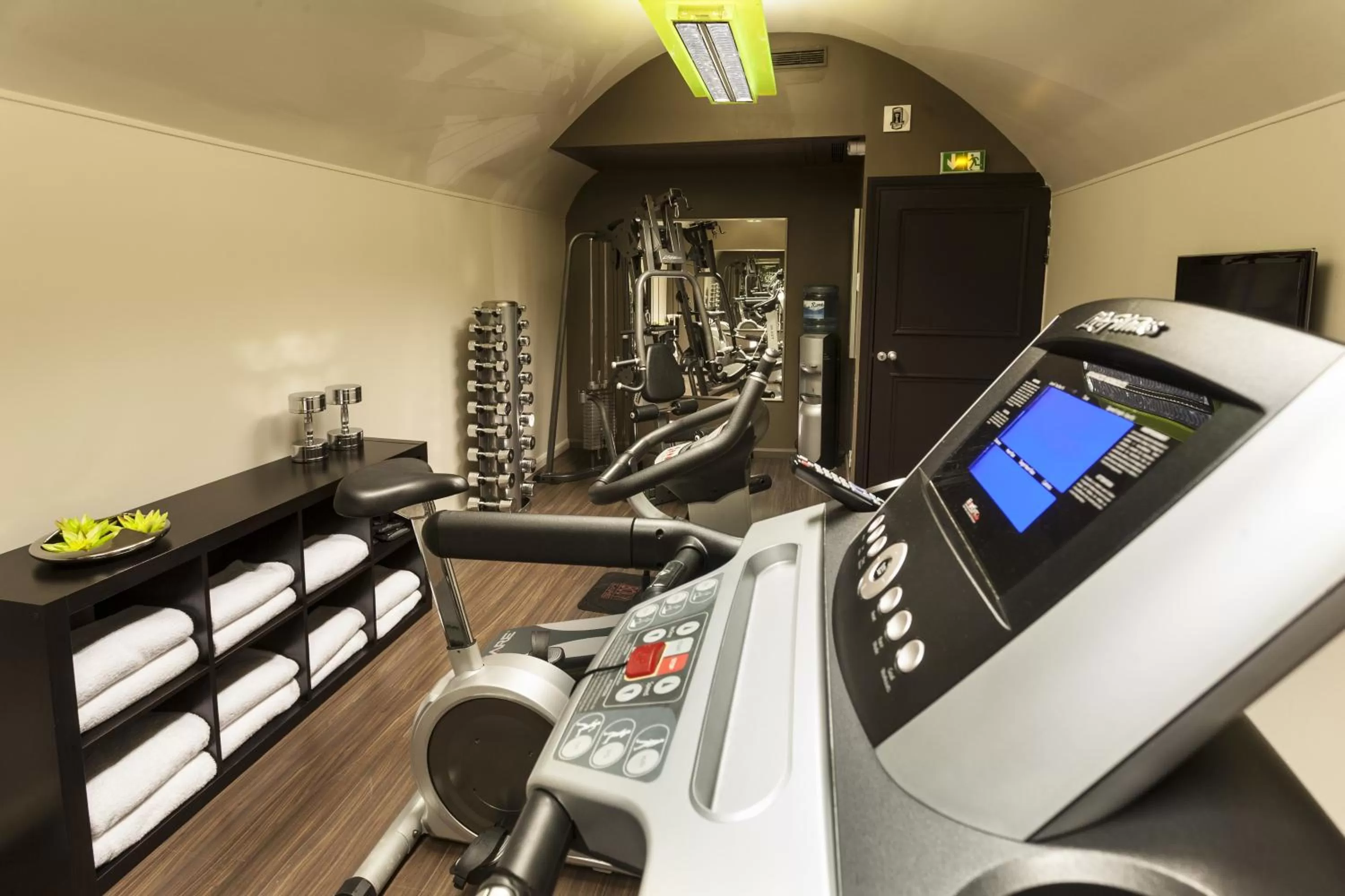 Fitness centre/facilities in Hôtel Duo