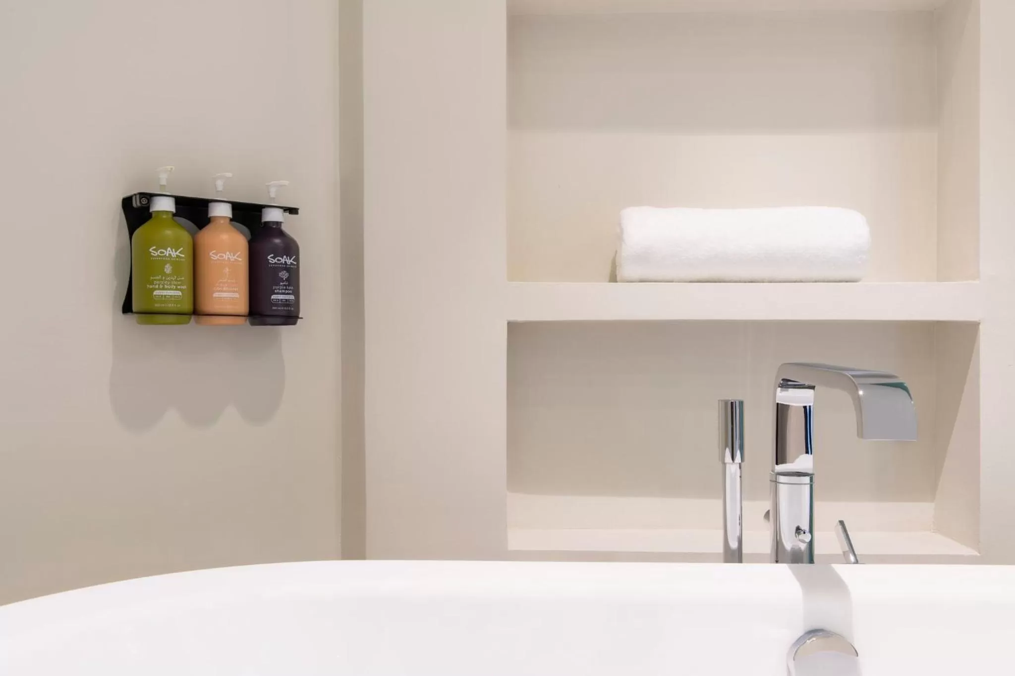 Photo of the whole room in Holiday Inn - Doha - The Business Park by IHG