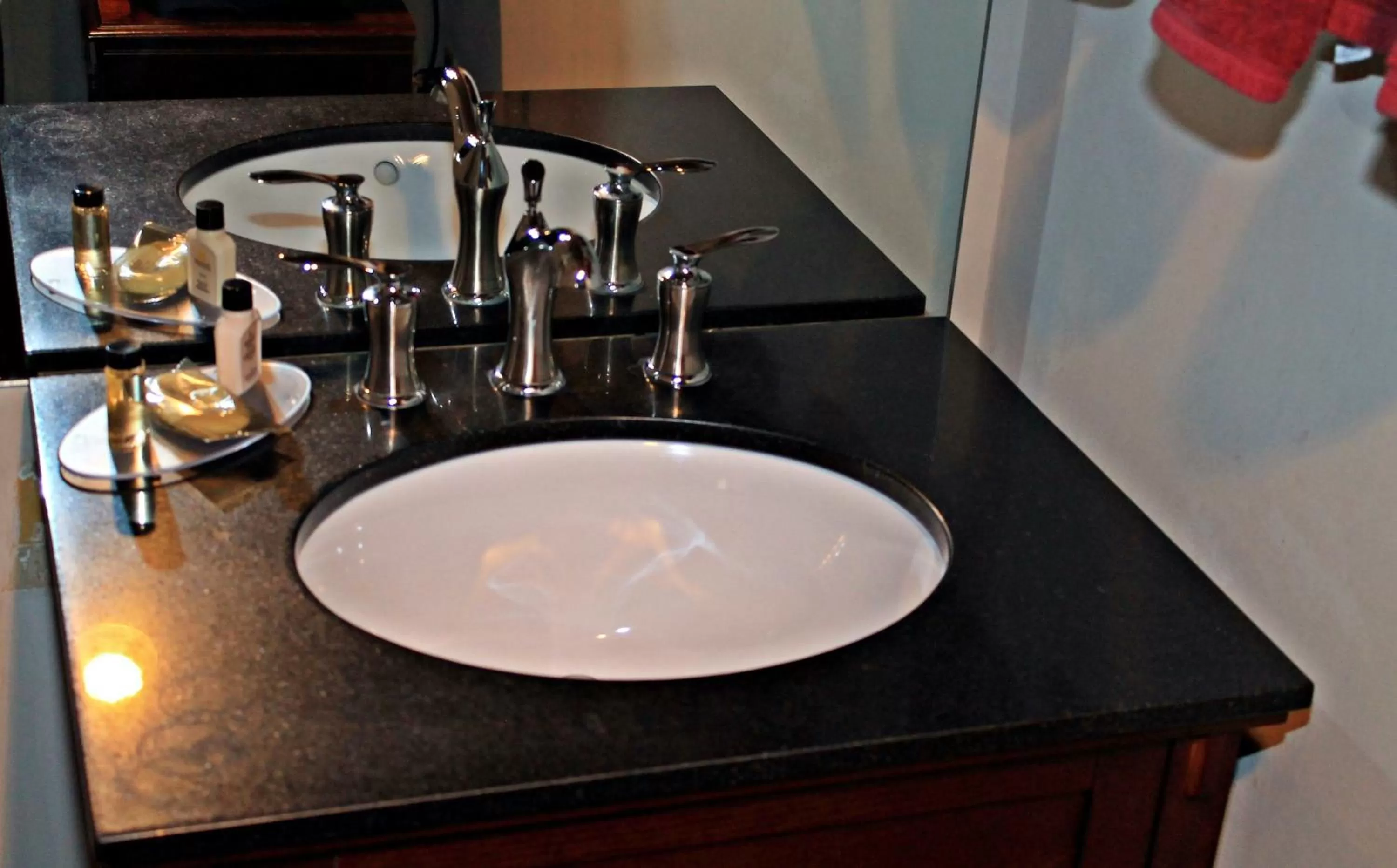 Bathroom in Chateau Orleans