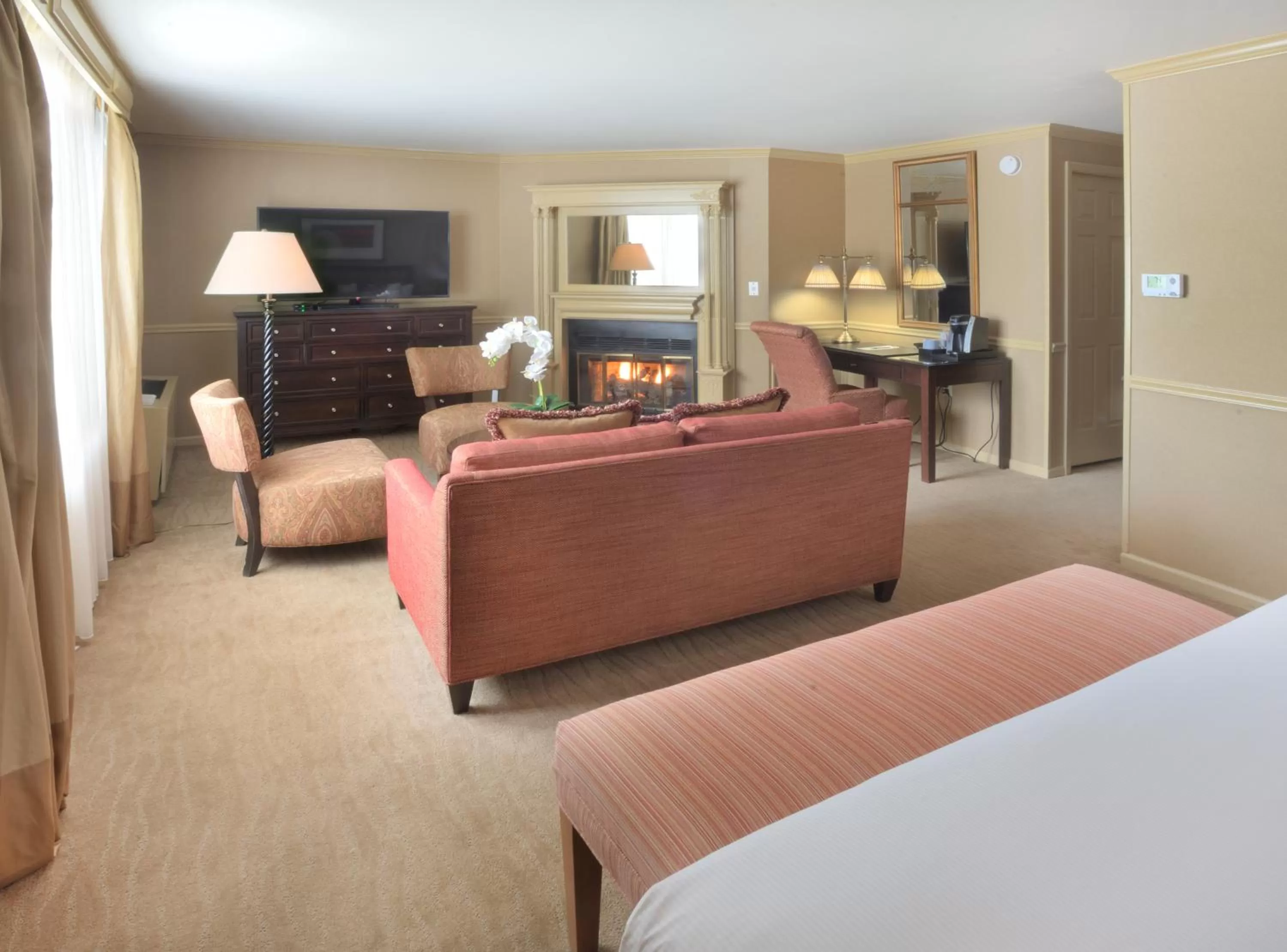 Bedroom in Lambertville Station Inn