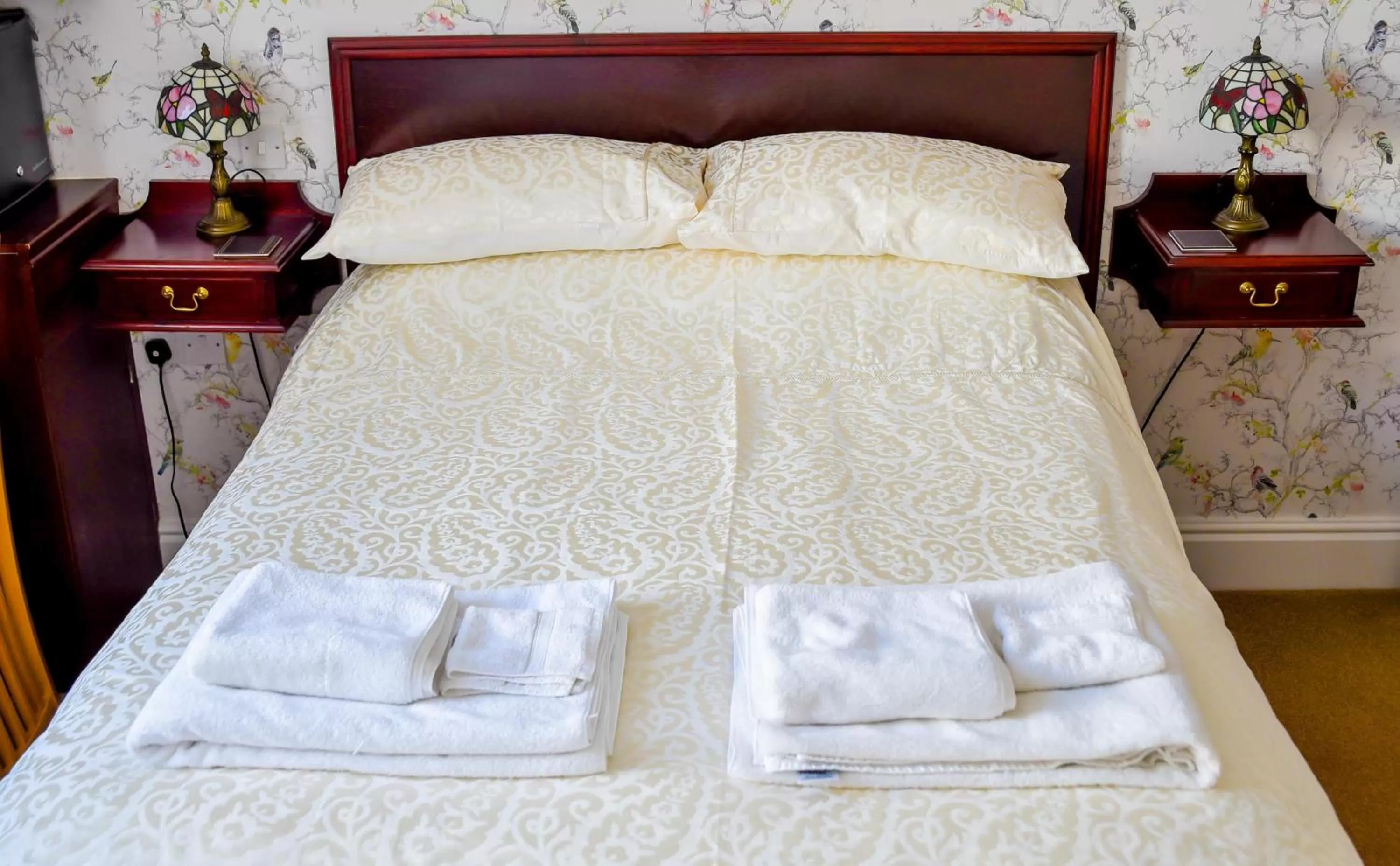 Bedroom, Bed in Grange Bank House