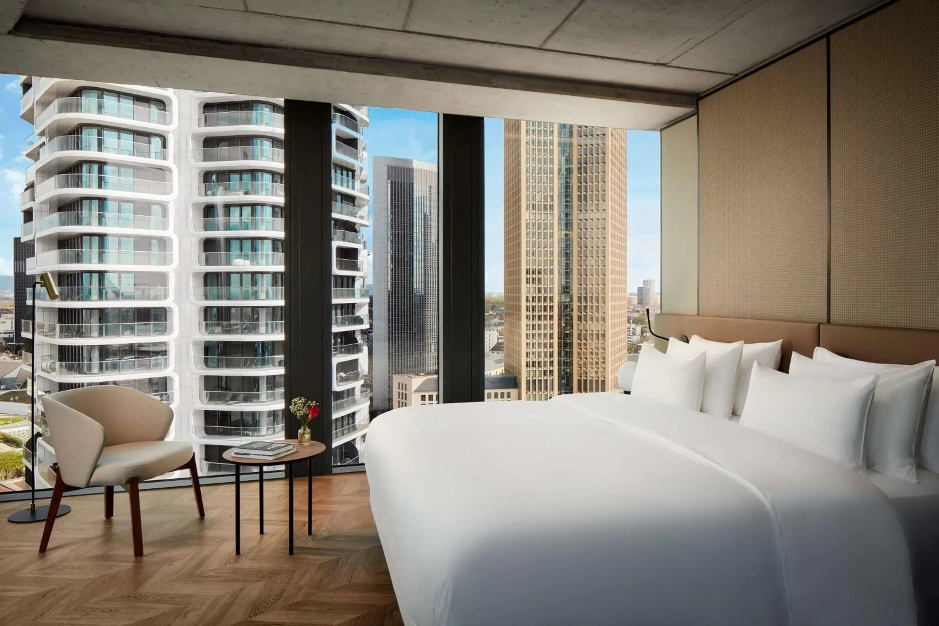 Premium Double Room Skyline View in NH Collection Frankfurt Spin Tower