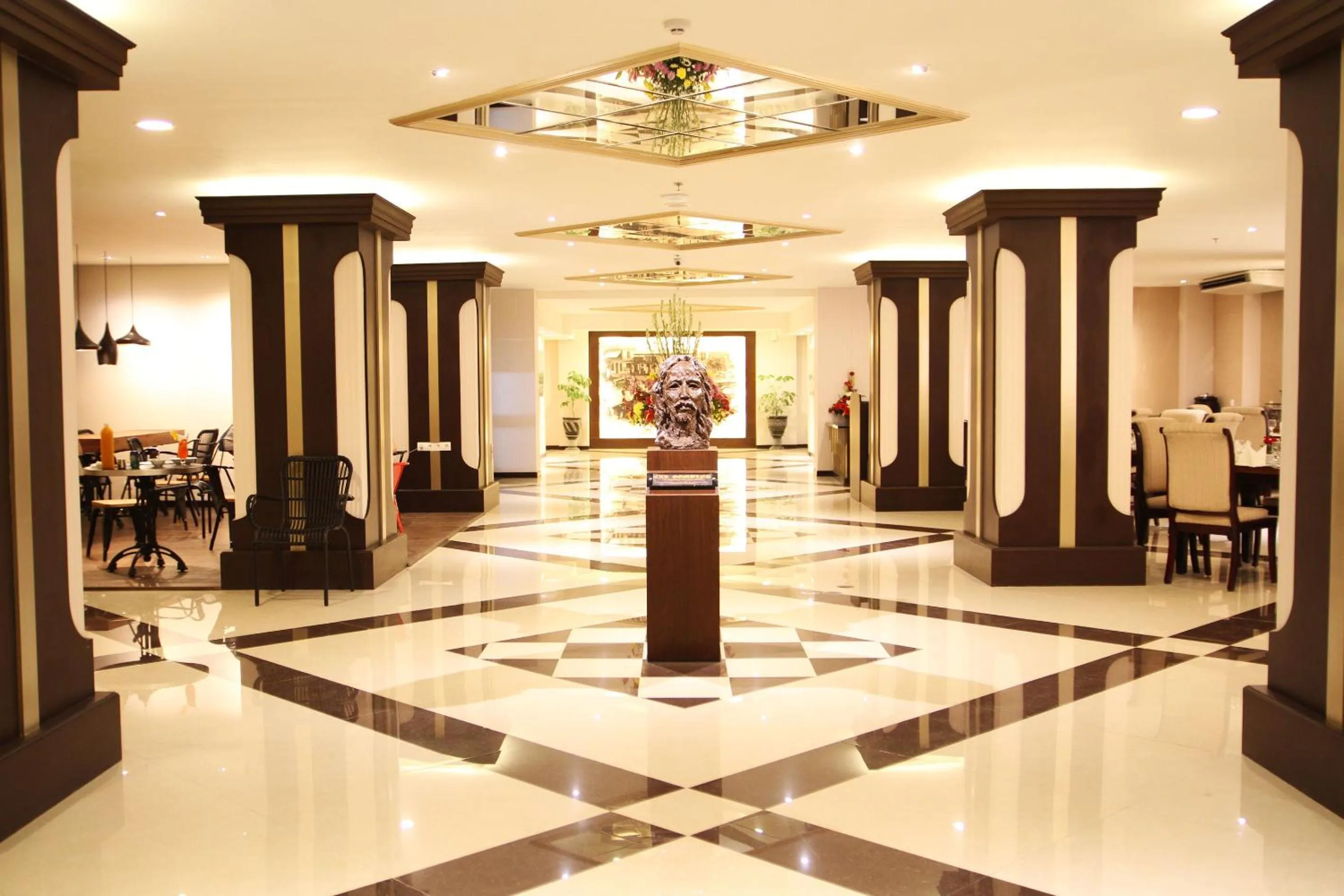 Lobby or reception in Varna Culture Hotel Soerabaia