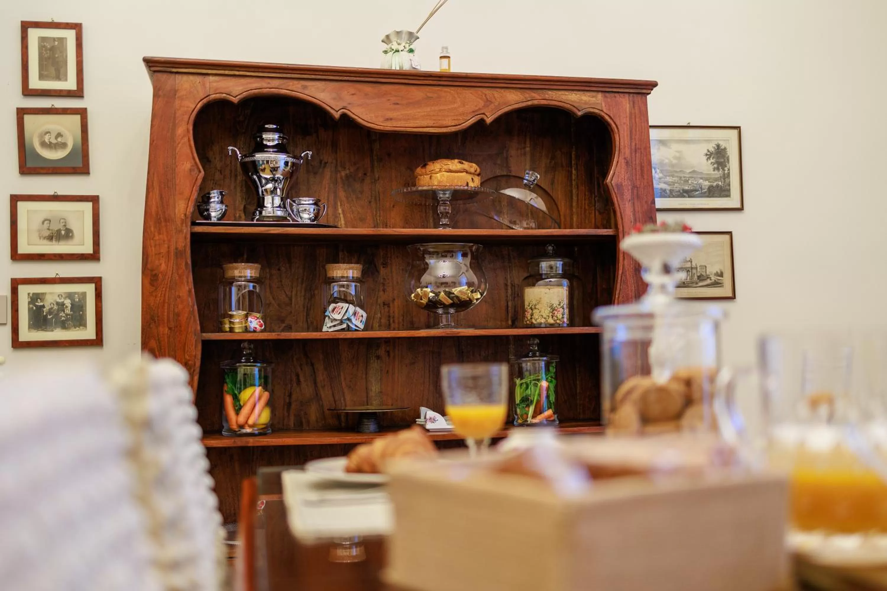 Communal lounge/ TV room, Restaurant/Places to Eat in B&B CORSO VITTORIO