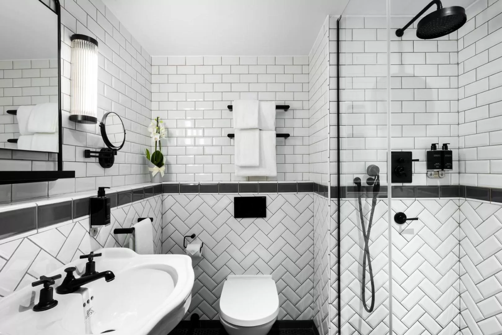 Toilet in Victory House Leicester Square