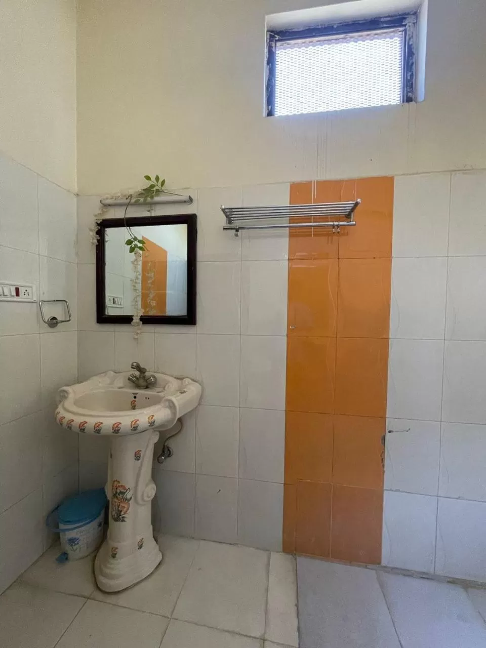 Toilet in Hotel Tofu safari