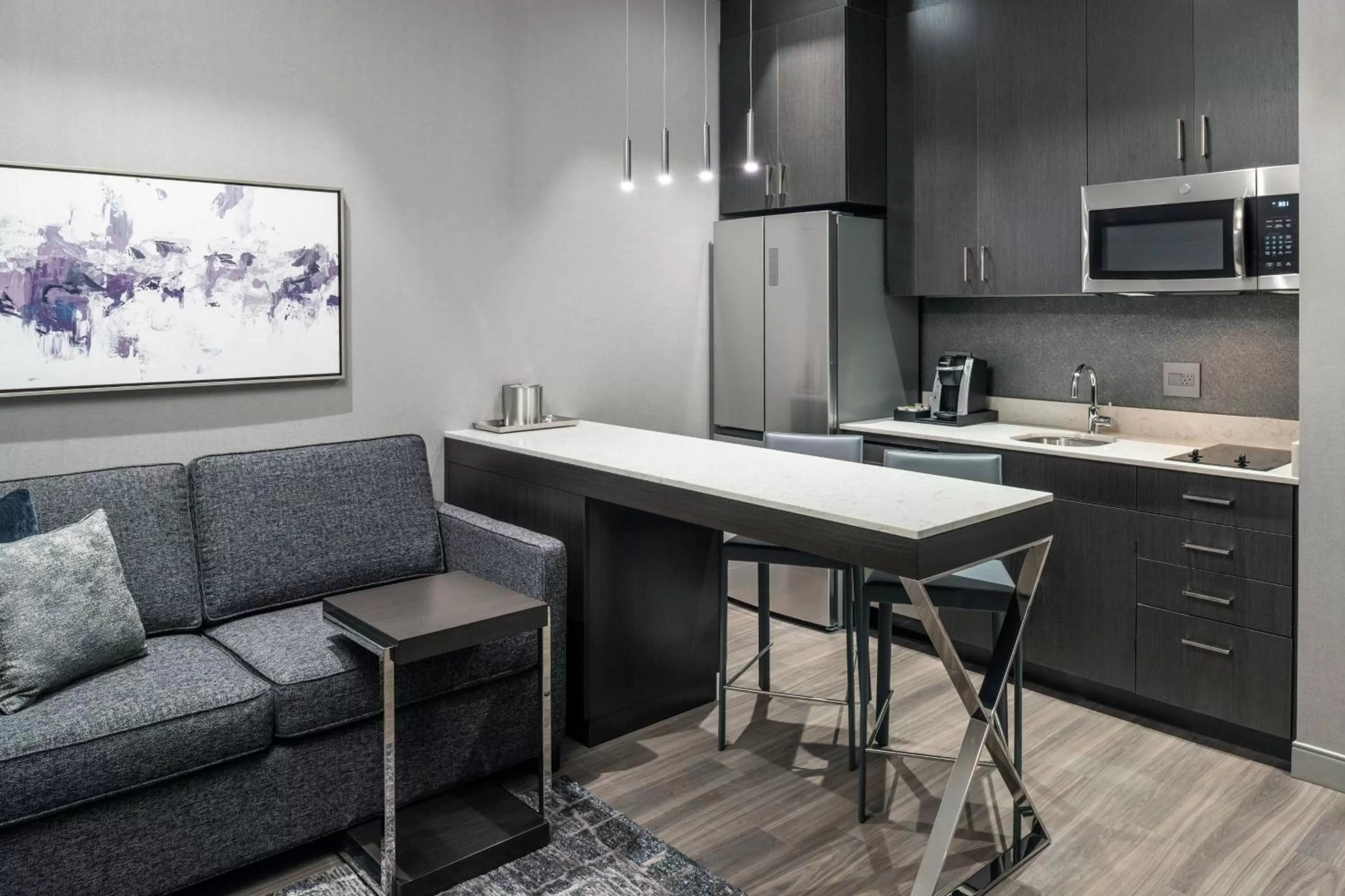 One-Bedroom King Suite with Sofa Bed and Adapted Tub - Mobility and Hearing Accessible in Residence Inn by Marriott Boston Natick