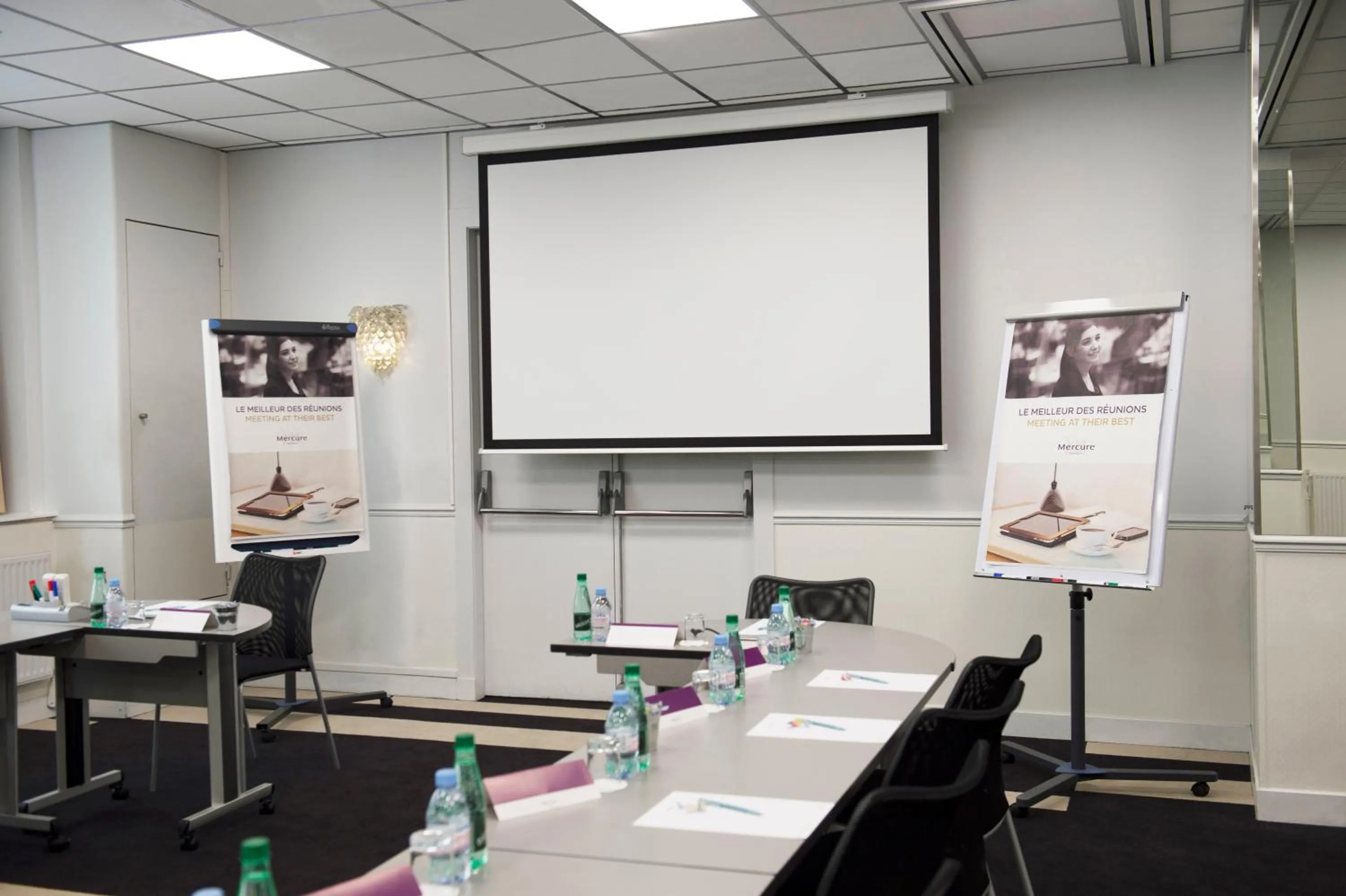Meeting/conference room in Mercure Paris Opéra Faubourg Montmartre