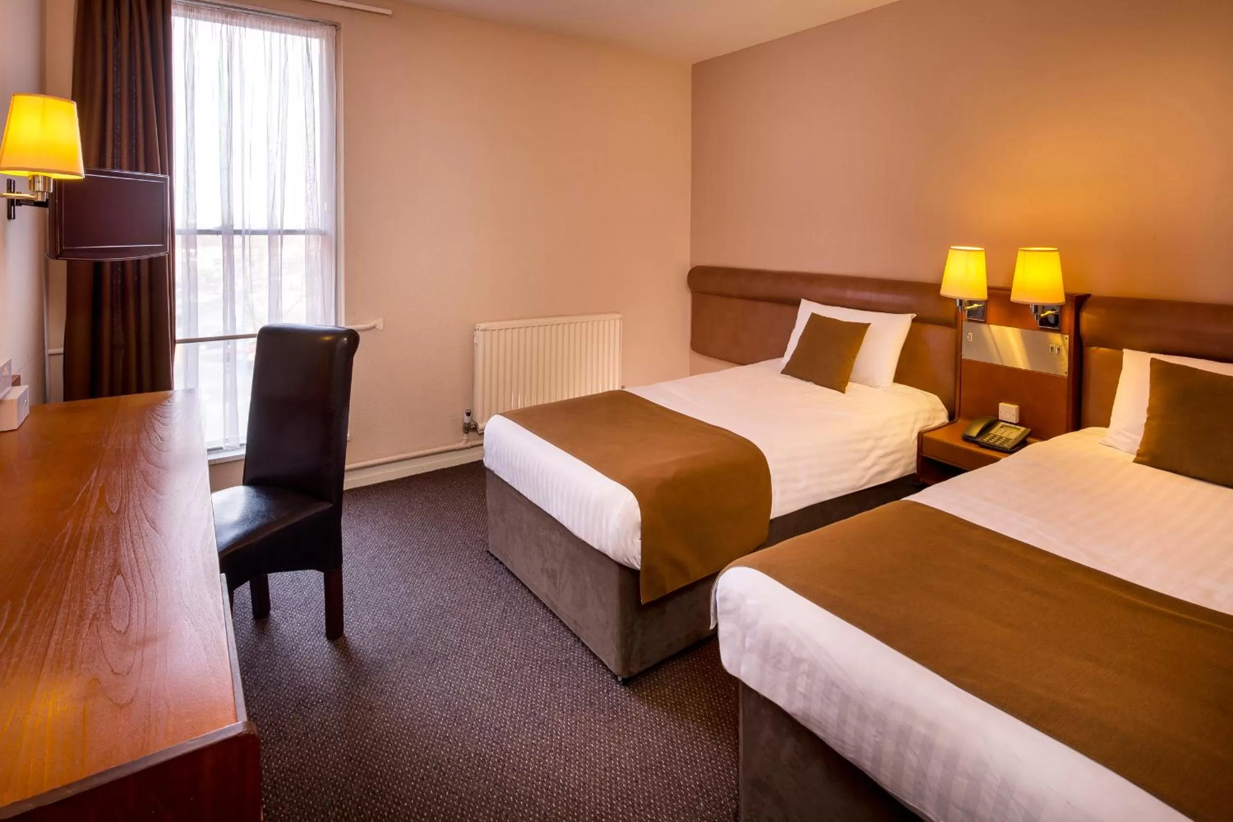 Bedroom, Bed in St James Hotel