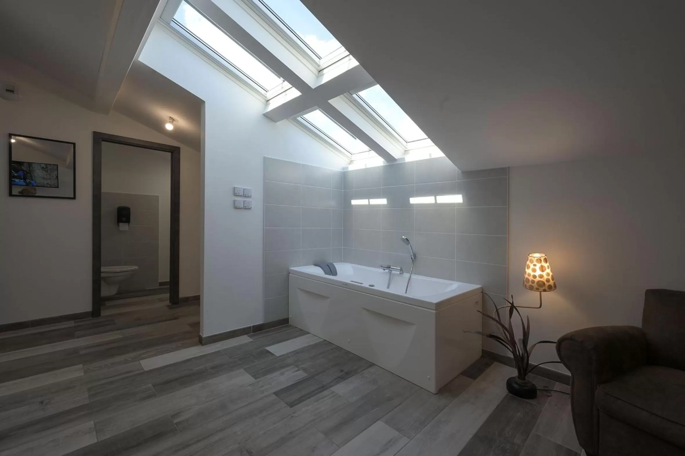 Bathroom in Hotel De La Croisée