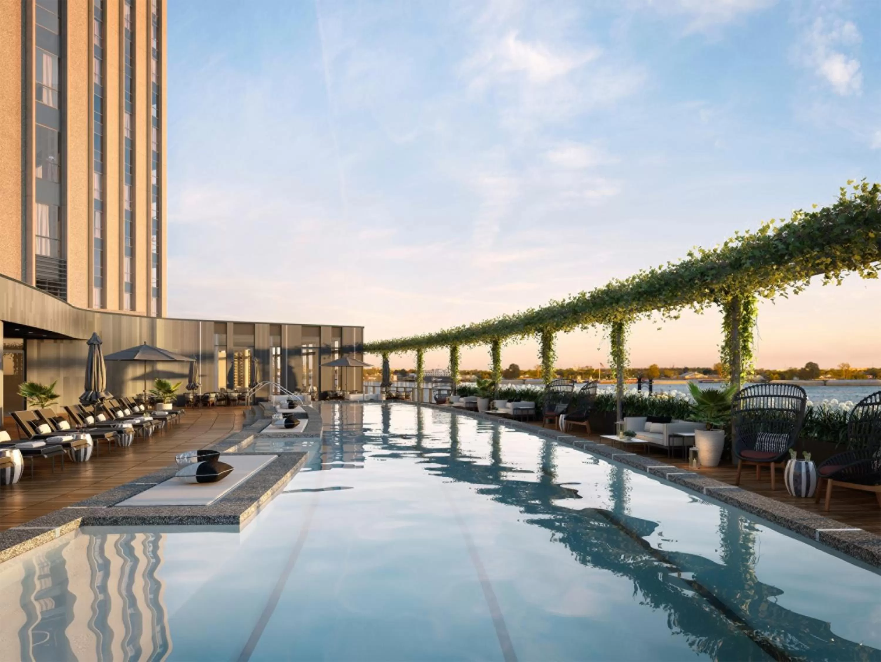 Swimming pool in Four Seasons New Orleans