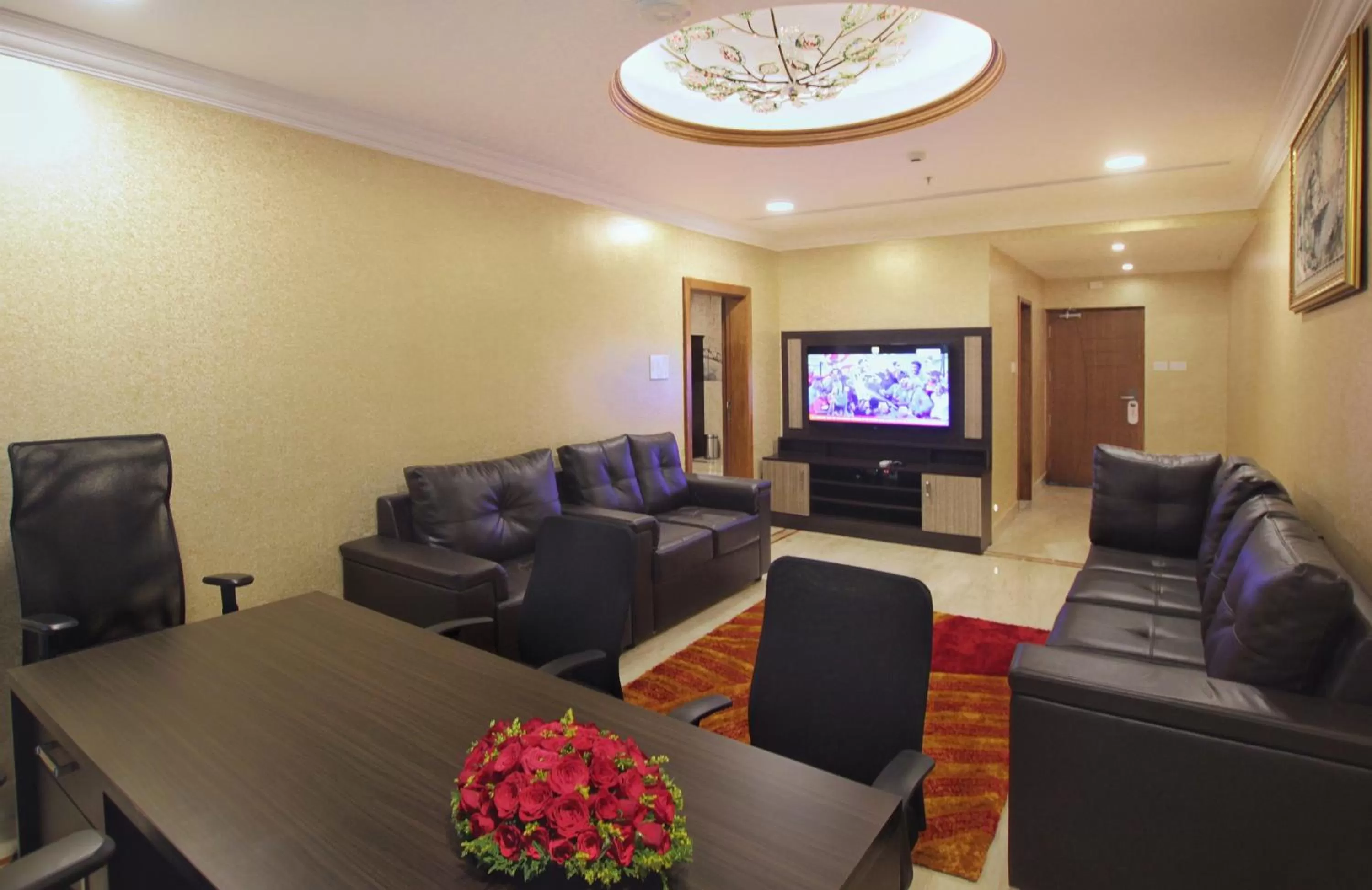 Communal lounge/ TV room in Seashore Residency