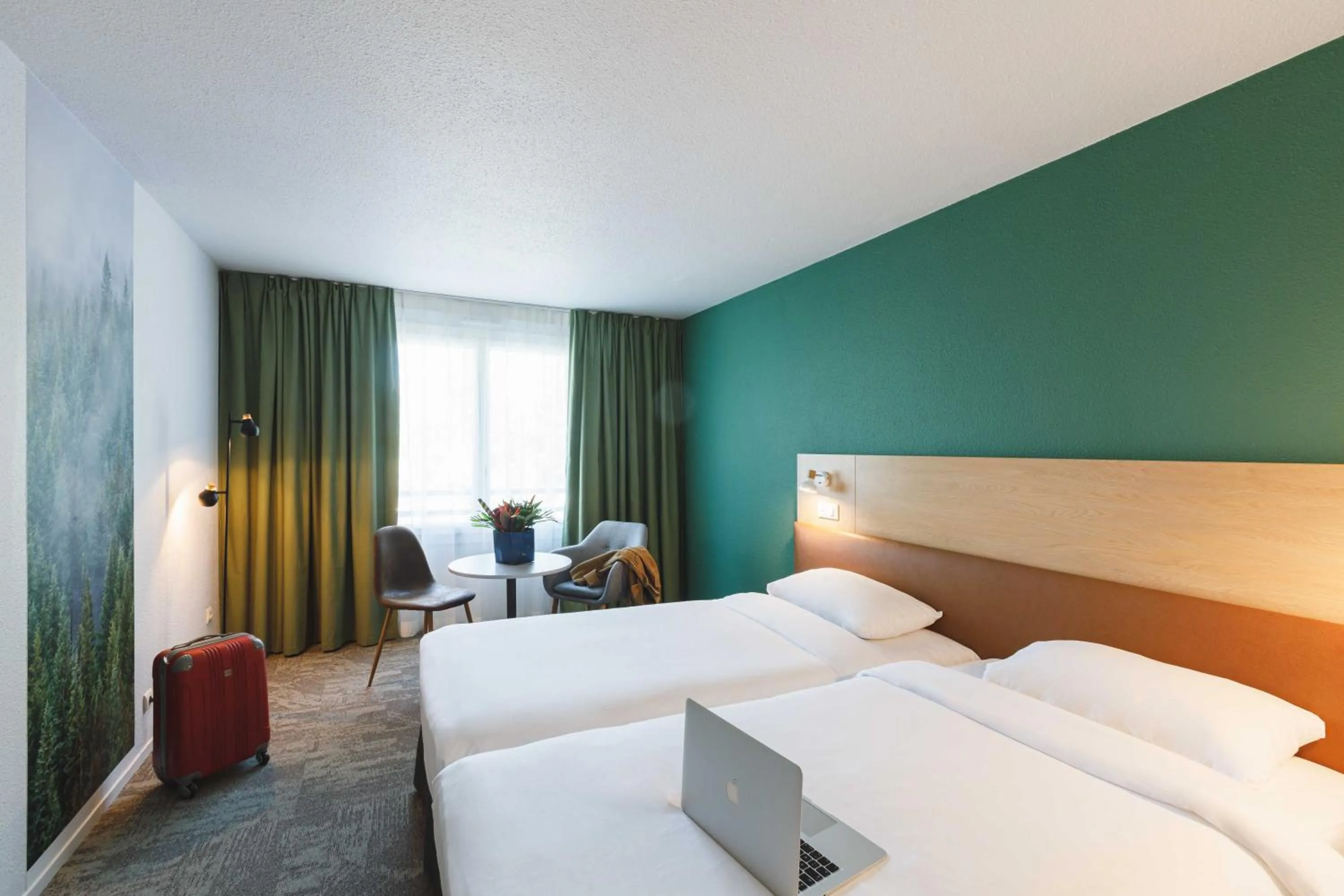 Photo of the whole room, Bed in ibis Styles Aix les Bains Domaine de Marlioz