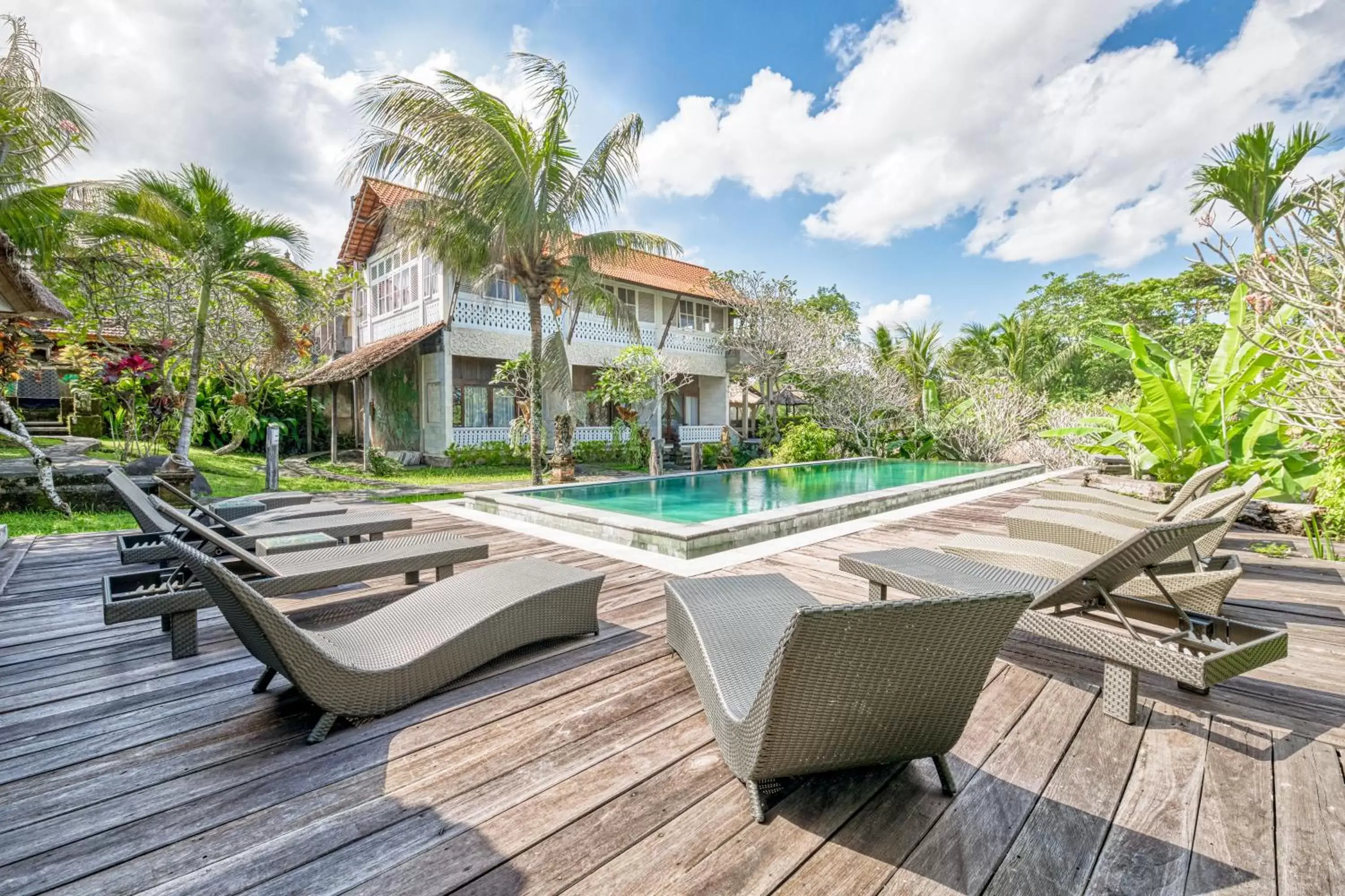 Deluxe Twin Room with Garden View and Free Benefits in Ubud Sari Health Resort Deluxe Twin Room with Garden View and Free Benefits in Ubud Sari Health Resort