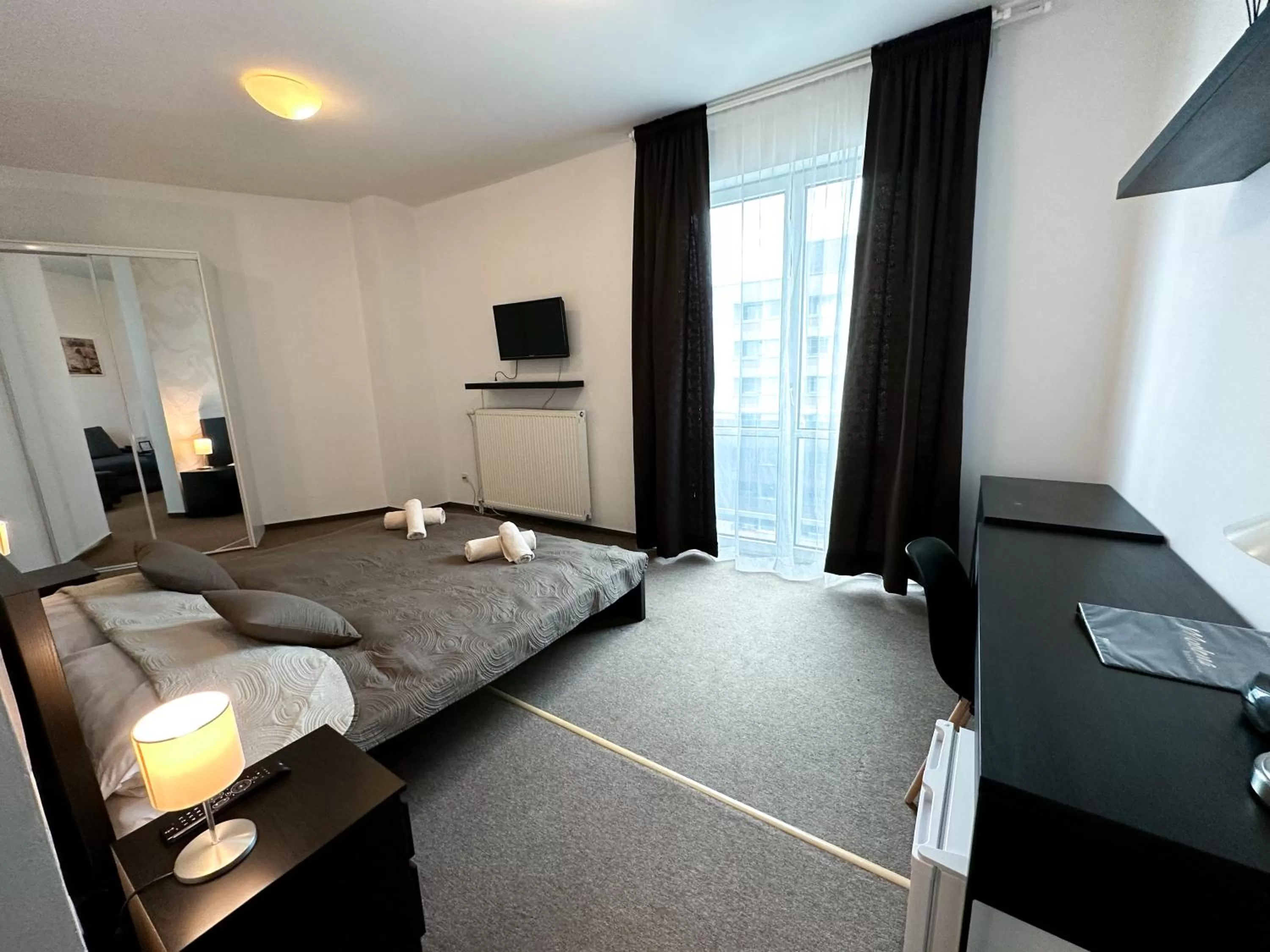 Photo of the whole room, Bed in Hotel Modena