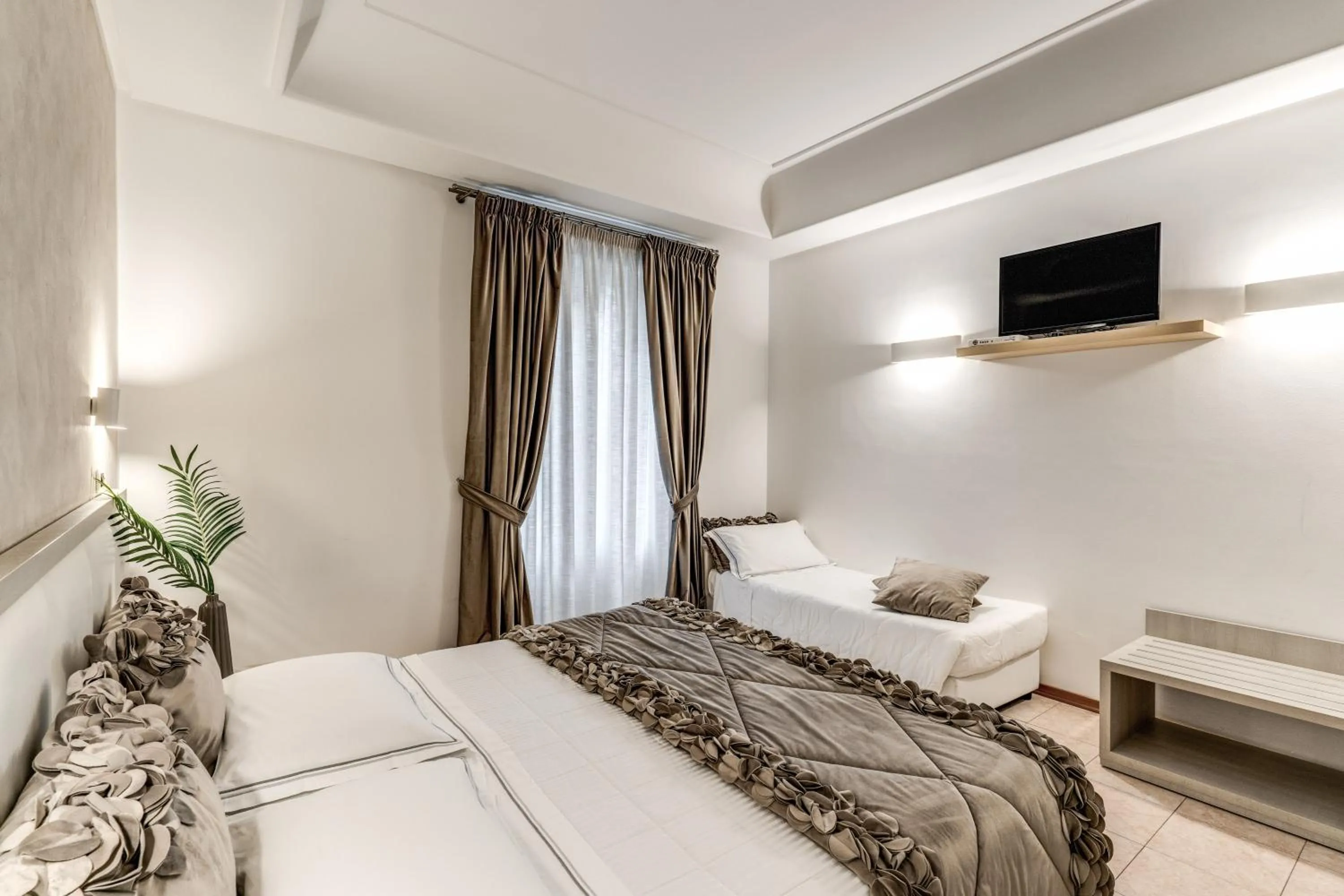 Bedroom, Bed in Artemisia Palace Hotel