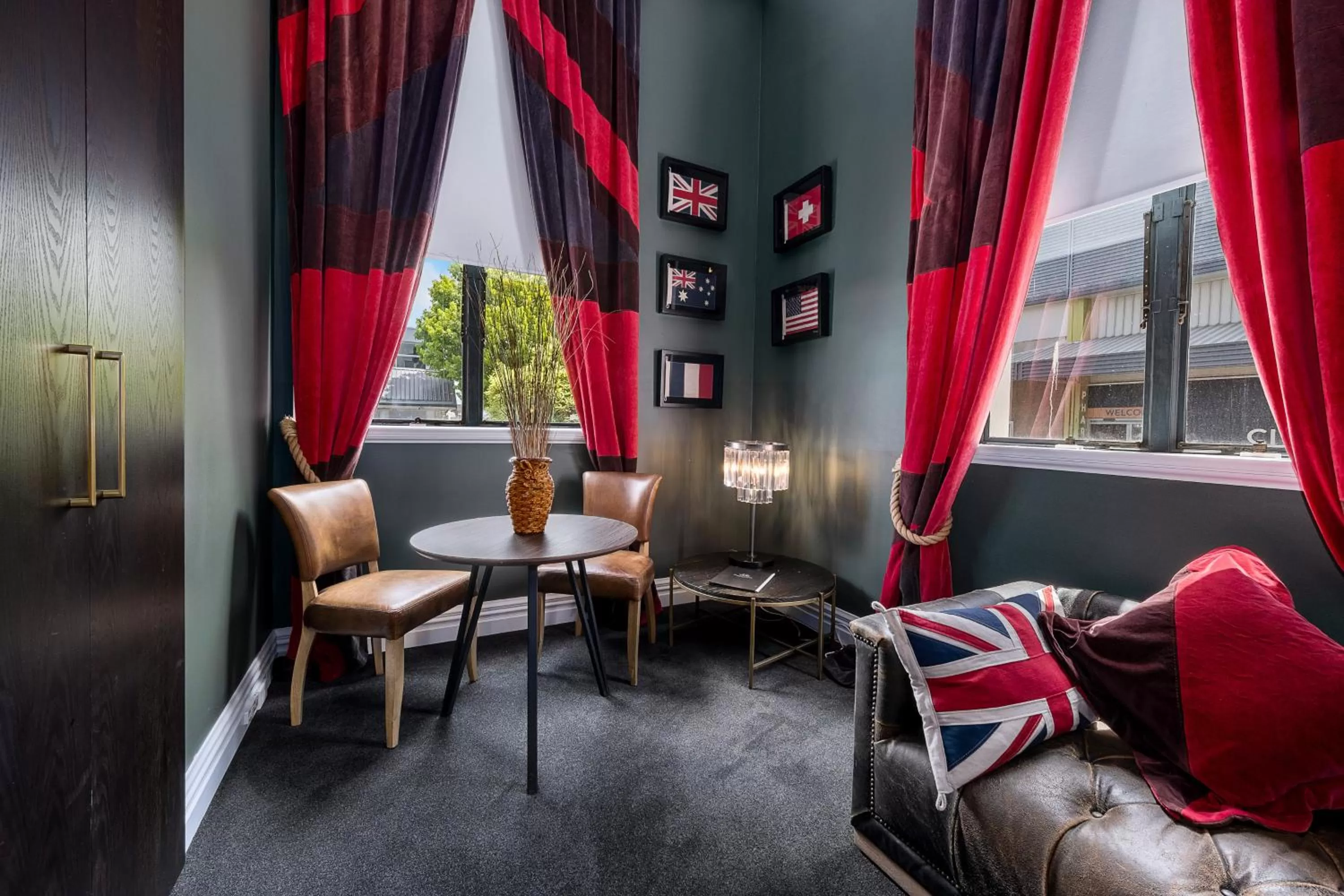 Lounge or bar in Hotel D'urville Blenheim