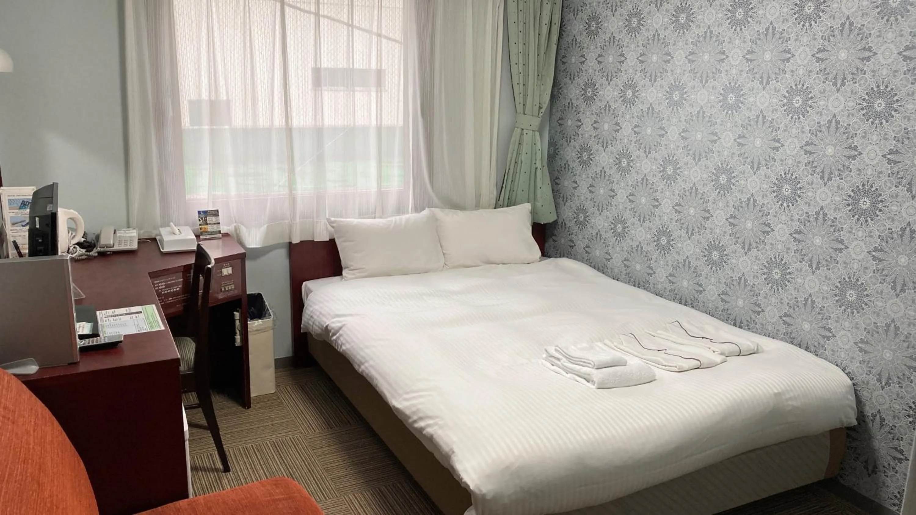 Photo of the whole room, Bed in Hotel Green Pacific