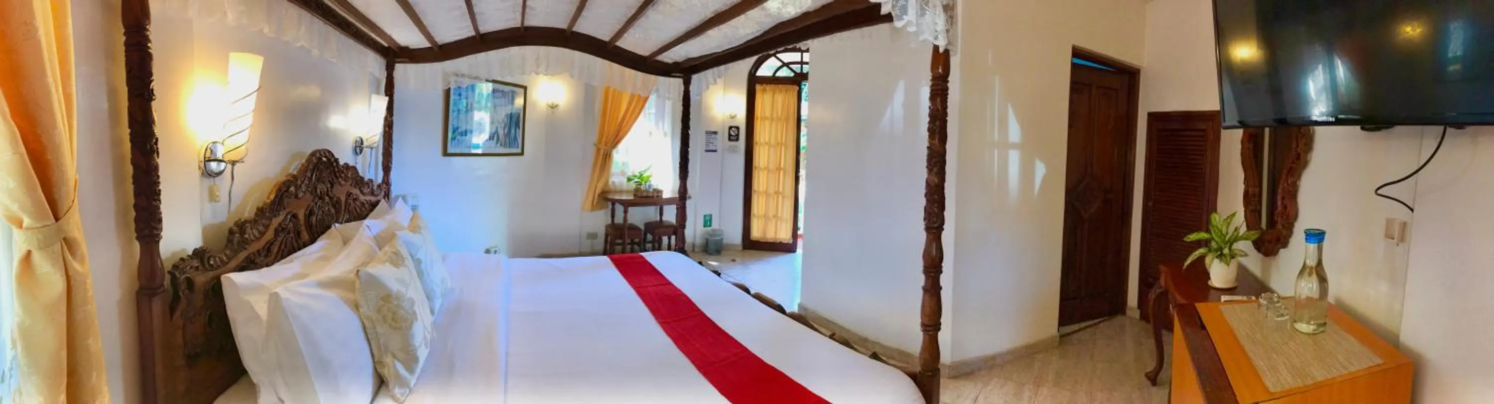 Bedroom, Bed in Dolce Vita Hotel