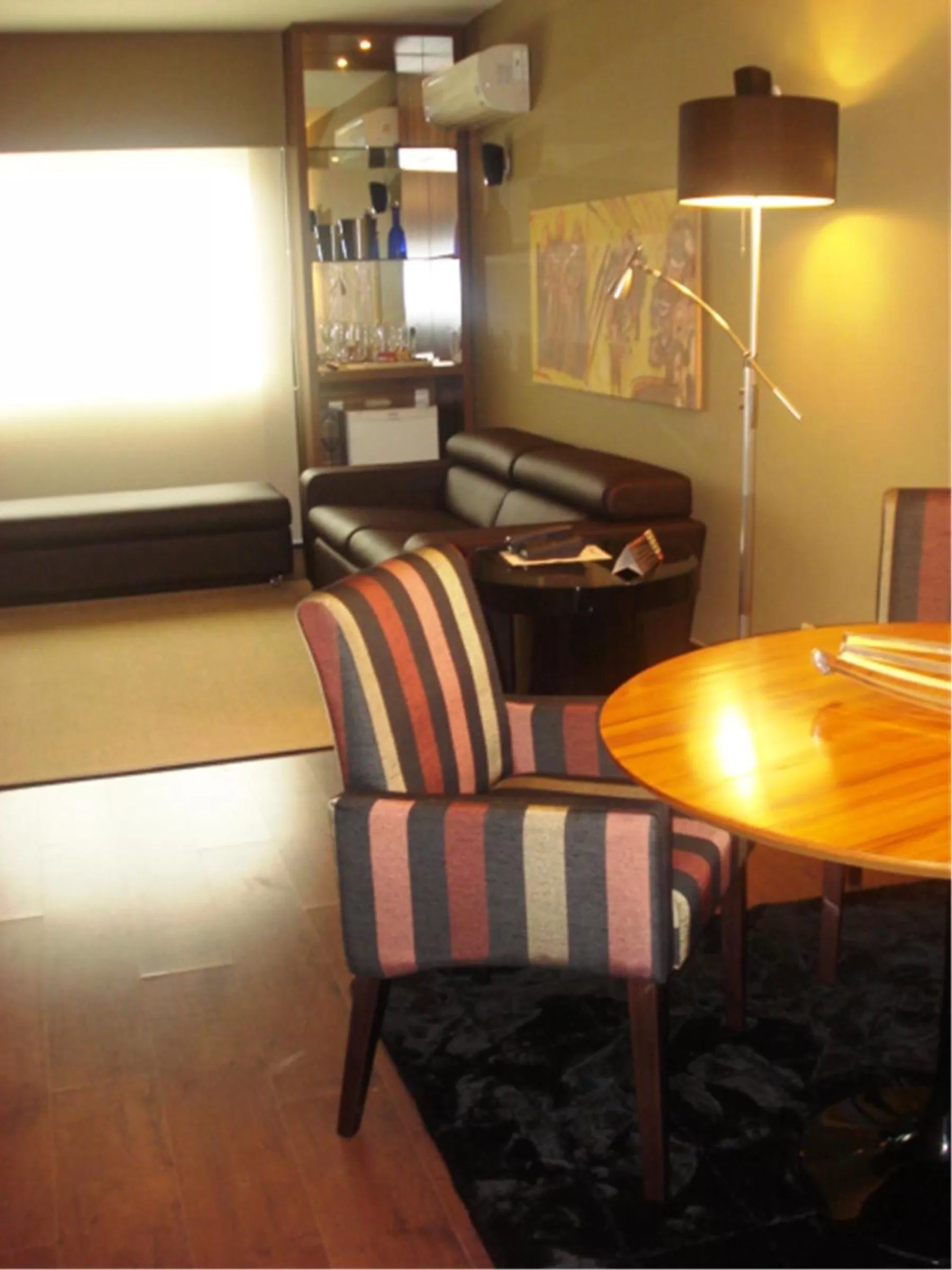 Seating area in Hotel Manta