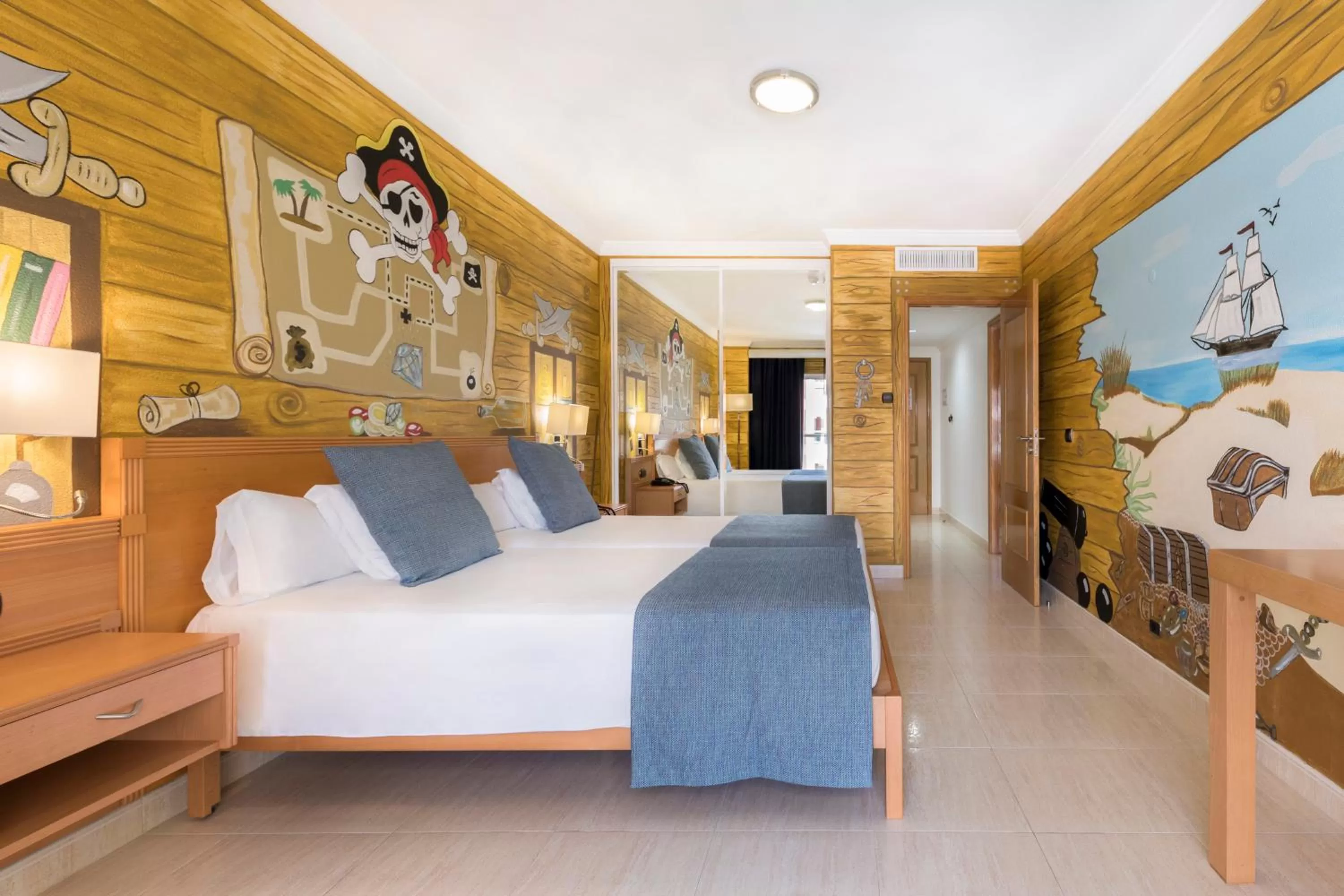 Decorative detail, Bed in Ukino Palmeiras Village - 24h All Inclusive