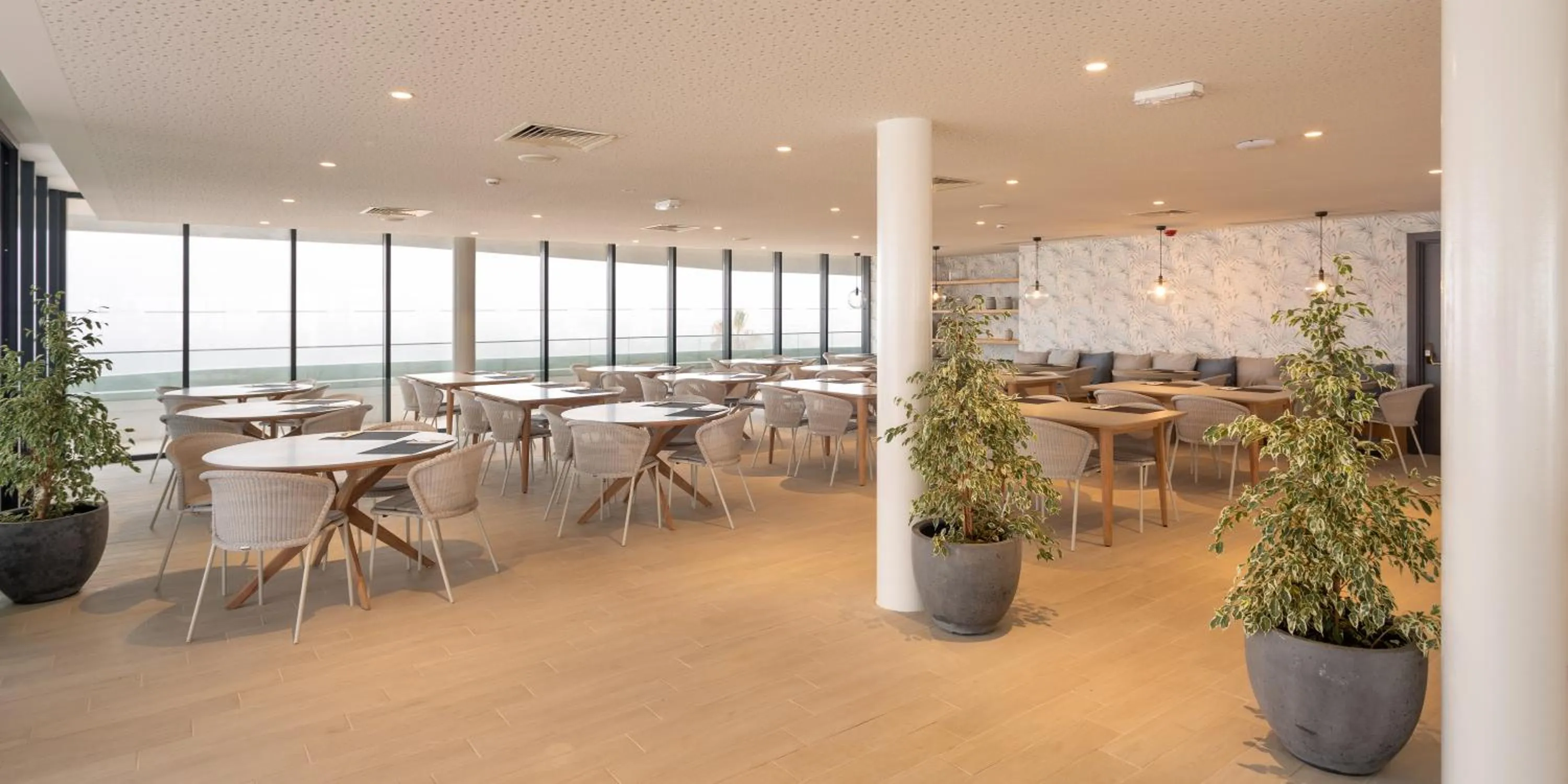 Restaurant/places to eat in Longevity Health & Wellness Hotel - Adults Only