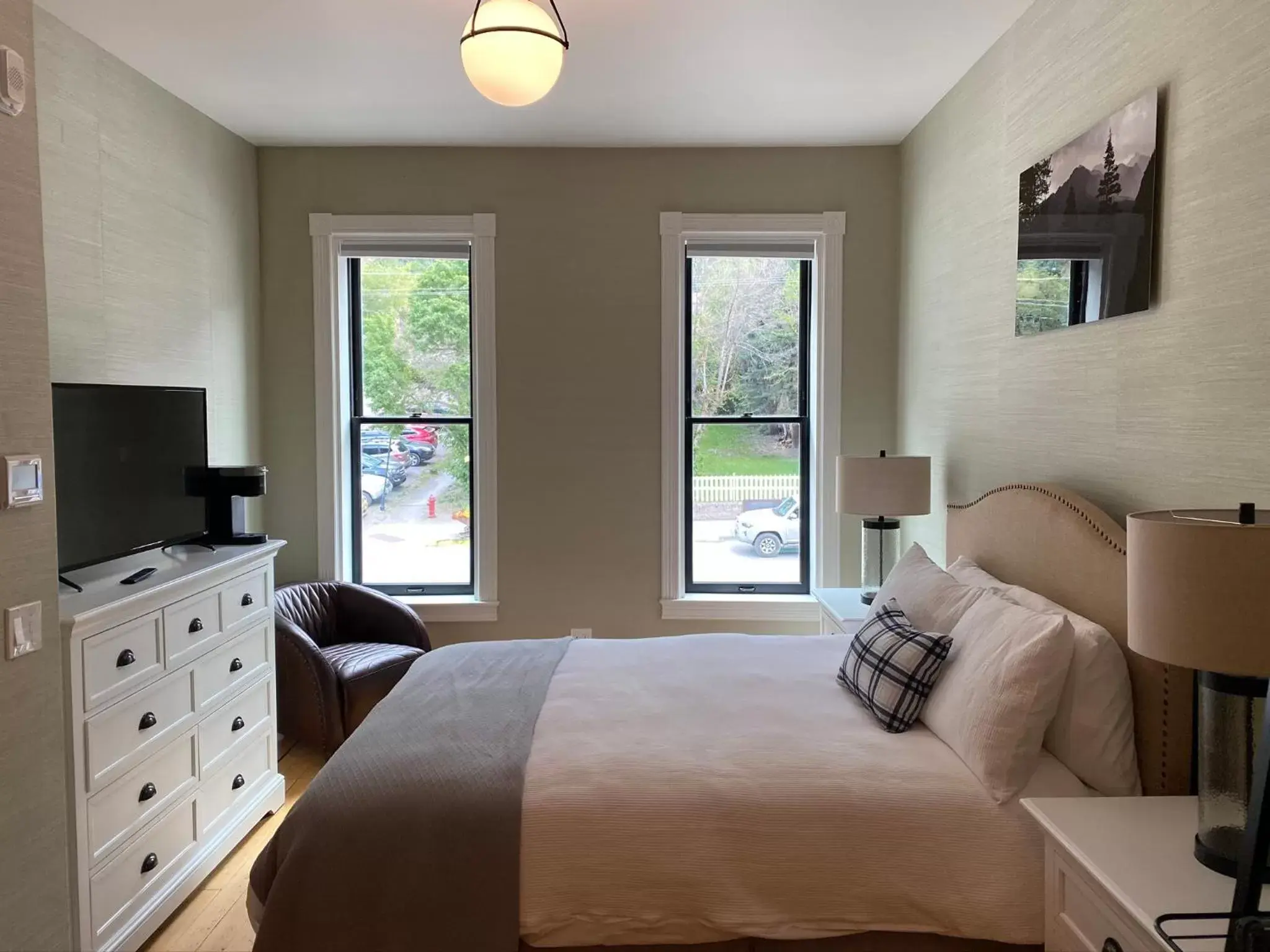 Deluxe Queen Room in Imogene Hotel Deluxe Queen Room in Imogene Hotel