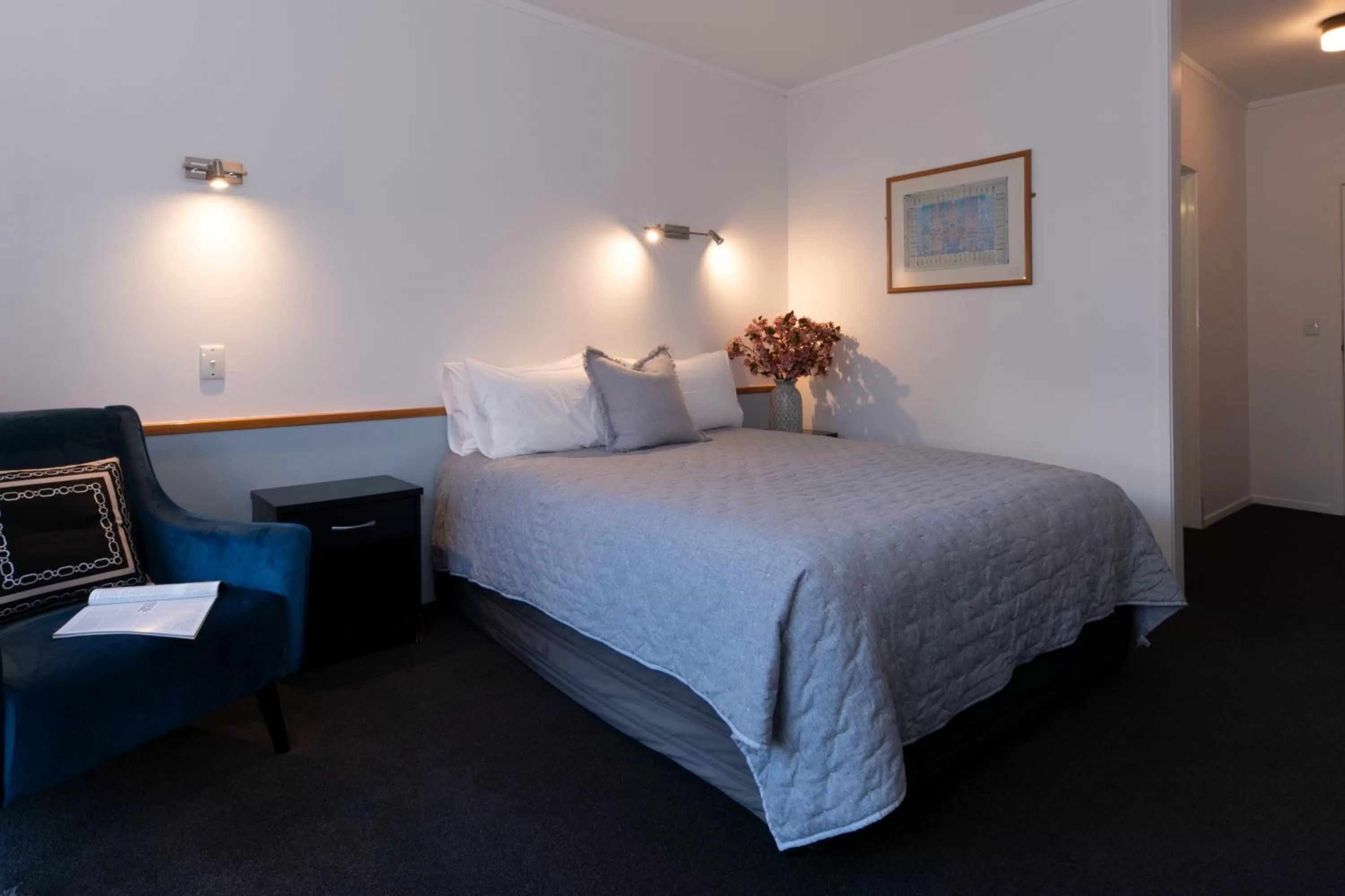 Bed in Aotearoa Lodge