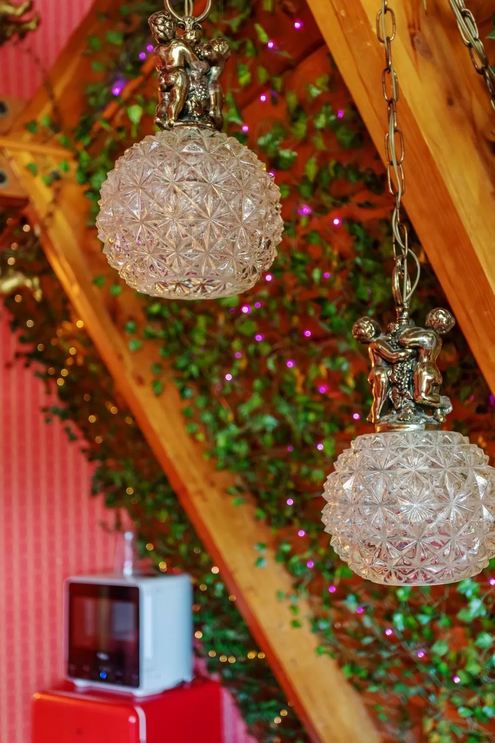 Hicksville Pines Chalets & Motel