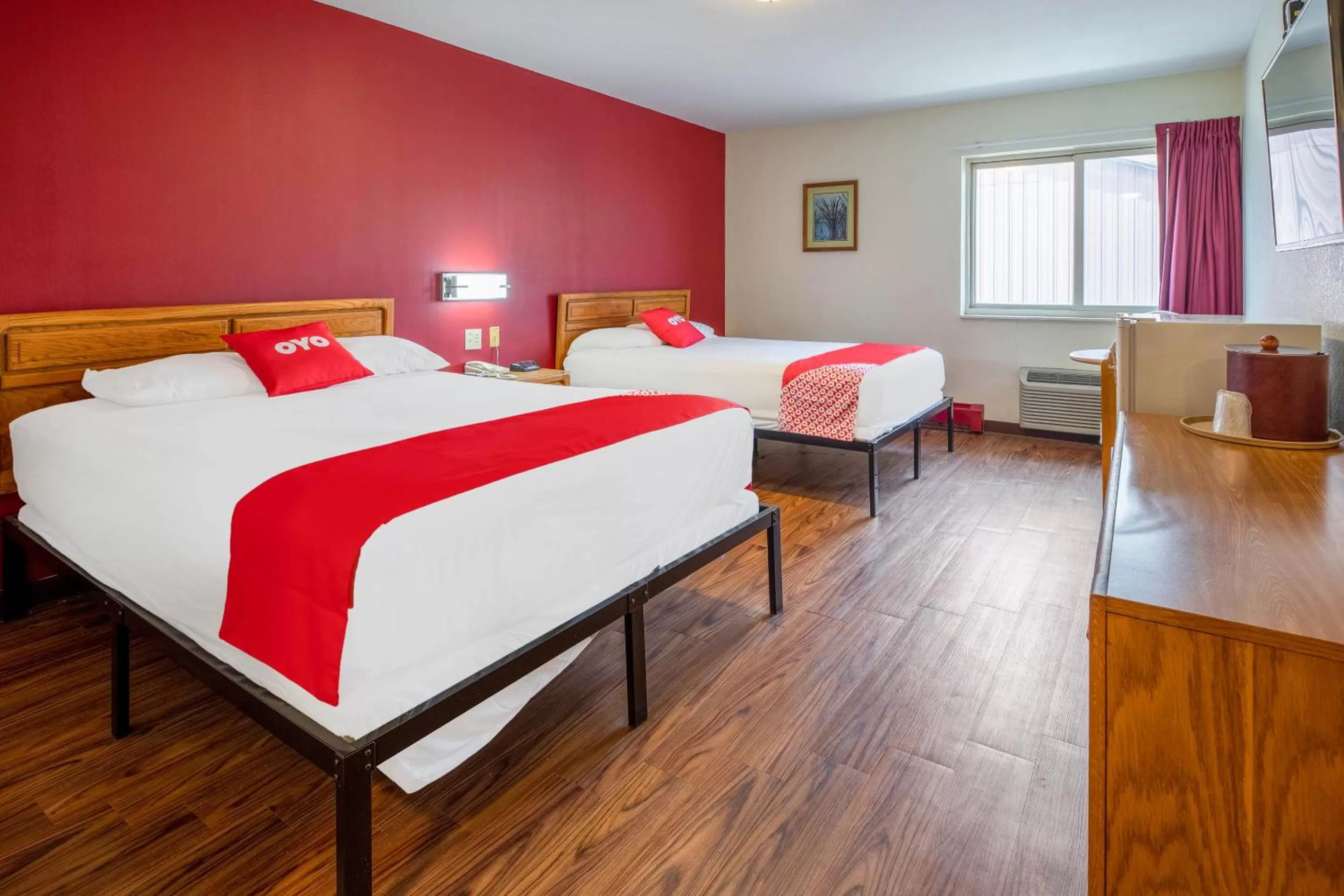 Bedroom in OYO Hotel Chesaning Route 52 & Hwy 57