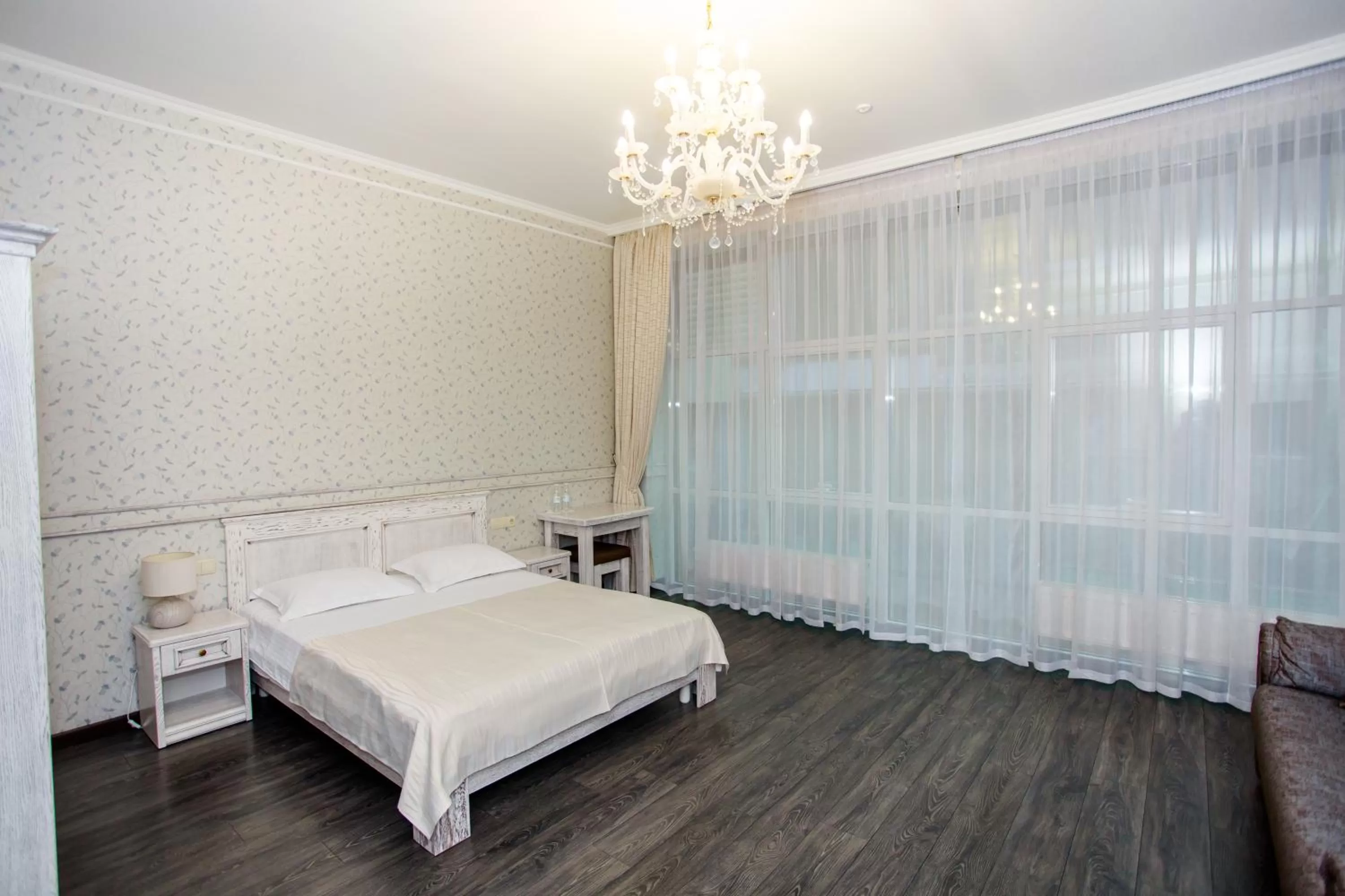 Bed in Gold Georg Palace Hotel