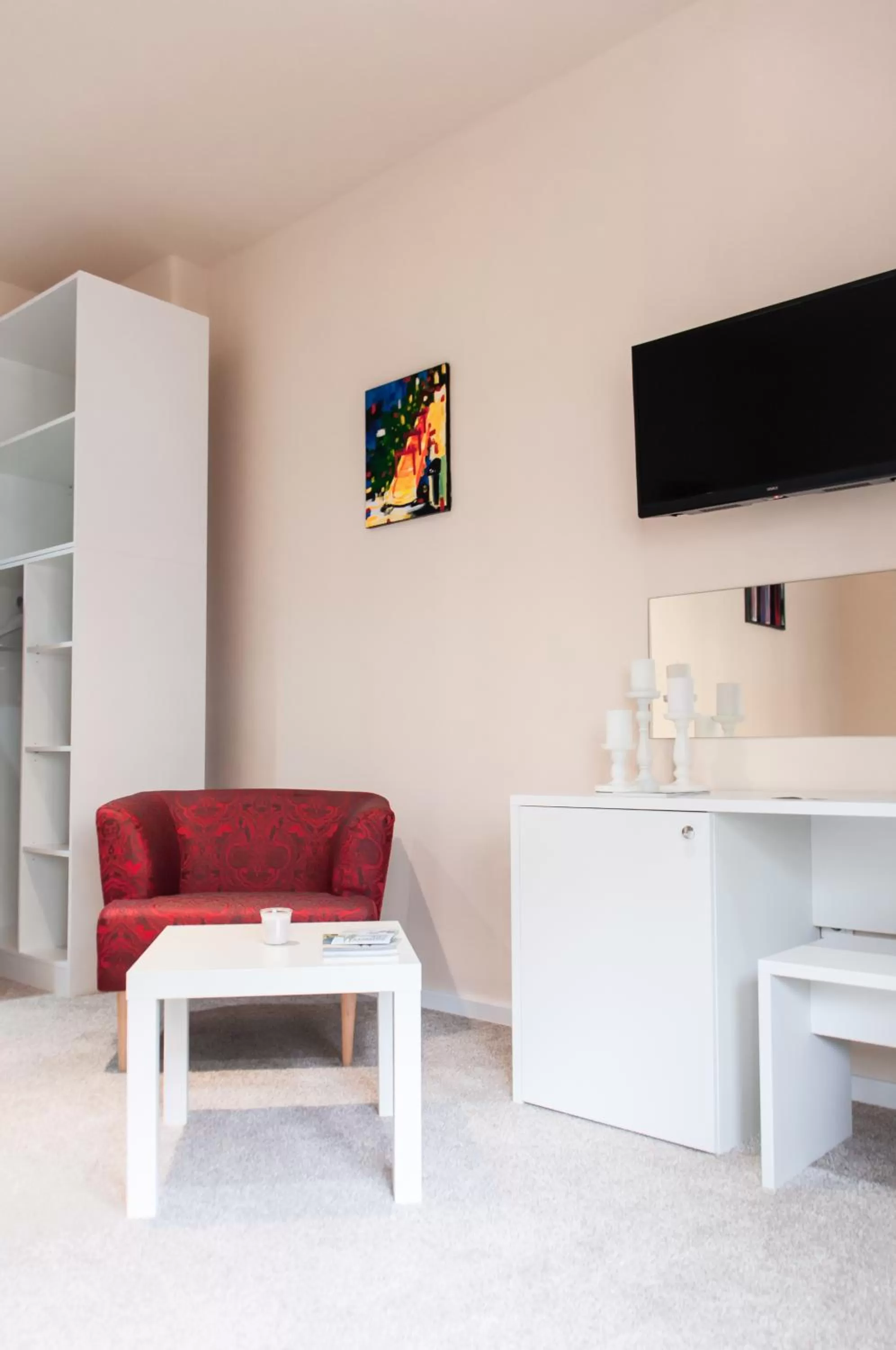 TV/Entertainment Center in B&B Concept