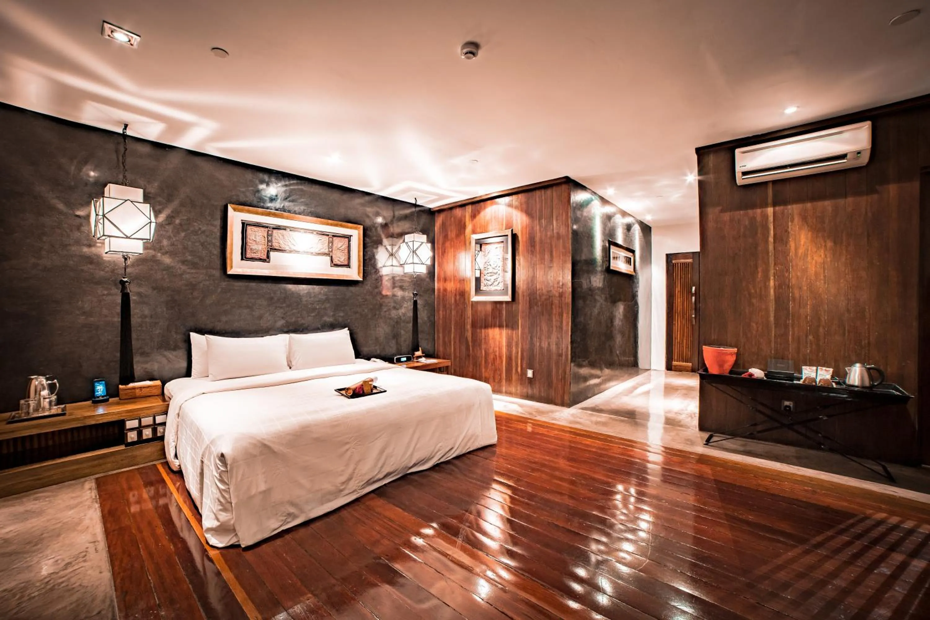 Bedroom, Bed in Villa Samadhi by Samadhi Age 12 and Above Only