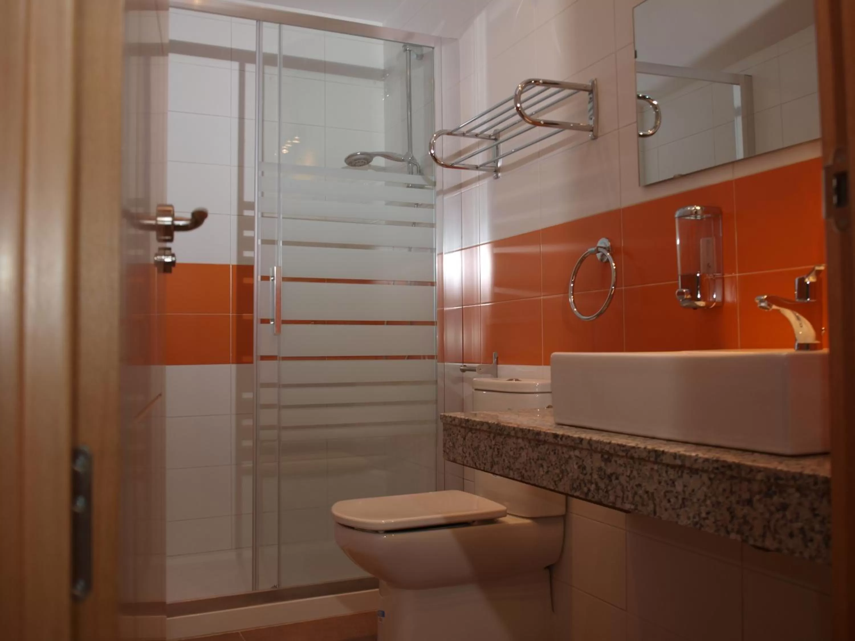 Bathroom in Hostal La Ribera del Júcar